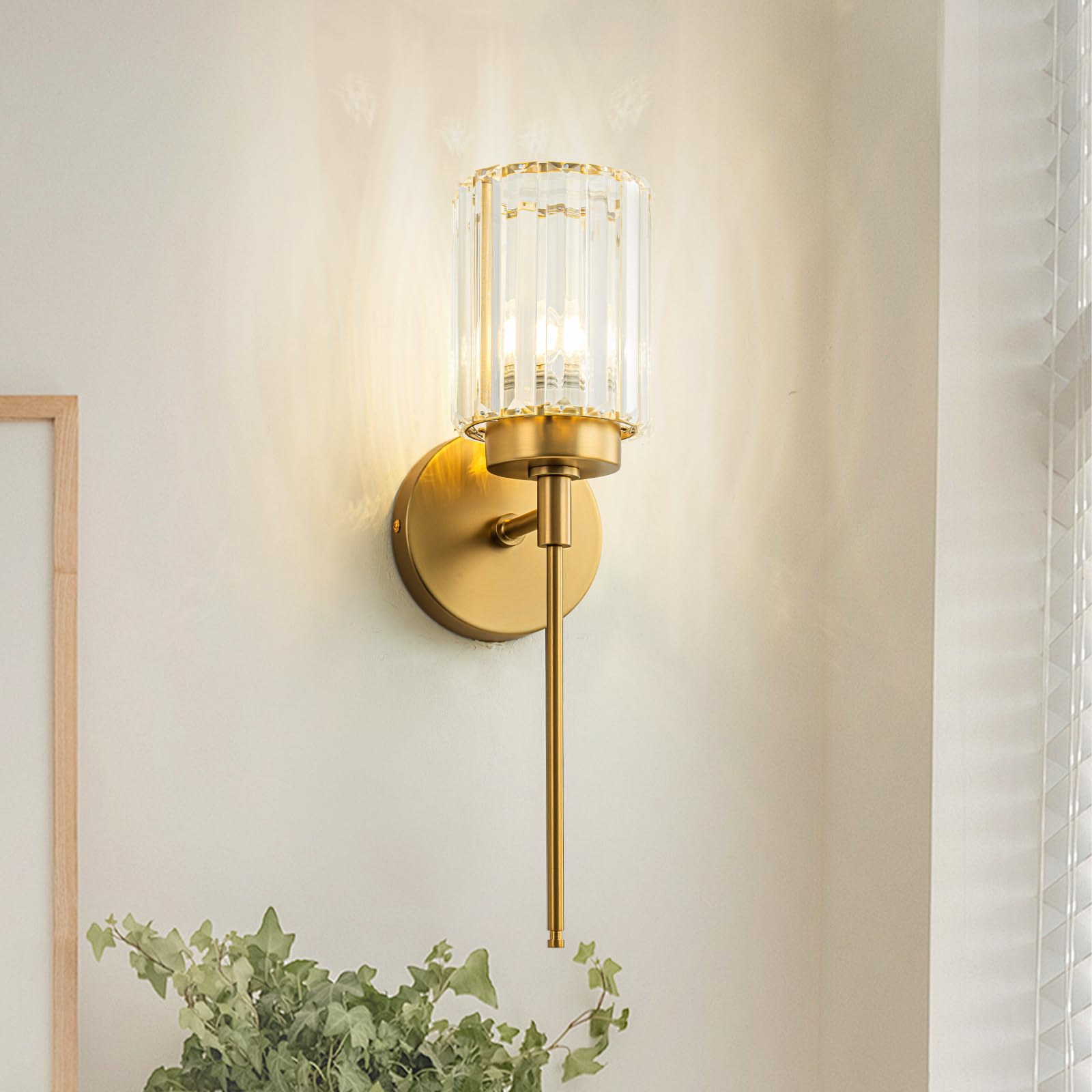 Huoku Single Gold Wall Sconce, Modern Vanity Lighting Fixture With Crystal Shade, 1-Light Wall Lamp For Bathroom Bedroom Mirror