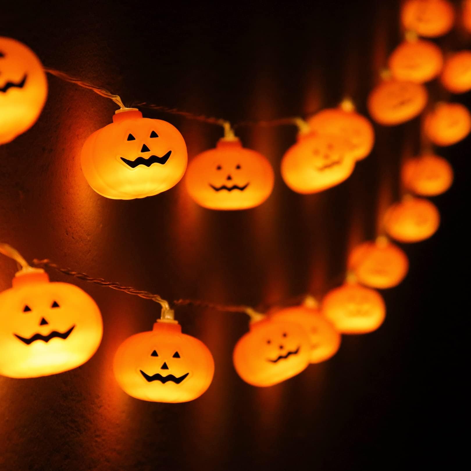 Runleo Halloween Pumpkin String Lights - 20 LED 10 FT 3D Cute Waterproof Orange Jack-O-Lantern Battery Operated Lights, 2 Modes Steady/Flickering Lights for Indoor Outdoor Decor Party Decorations
