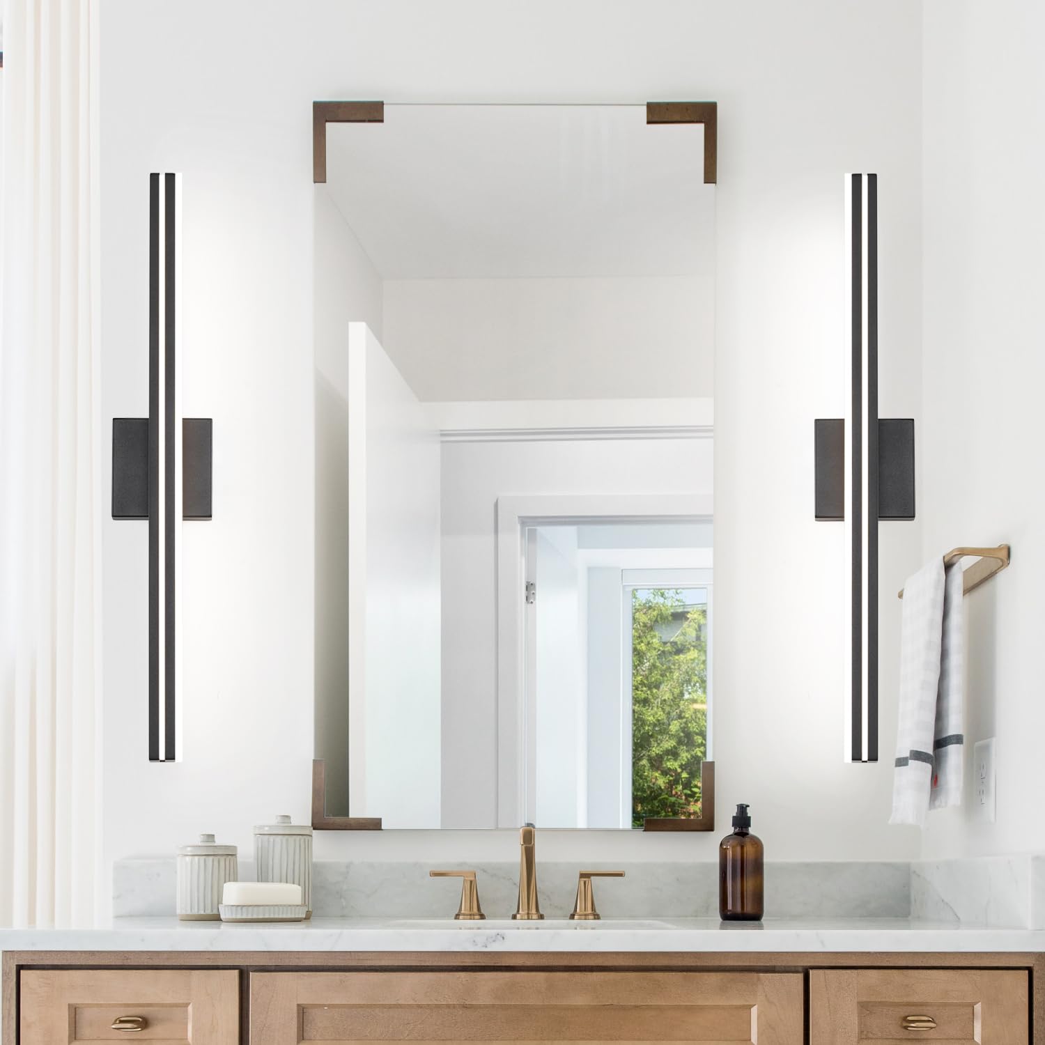 Sinerise 32-Inch Led Modern Bathroom Vanity Light Bar, Matte Black Modern Acrylic Bathroom Wall Lighting Fixtures Over Mirror (C