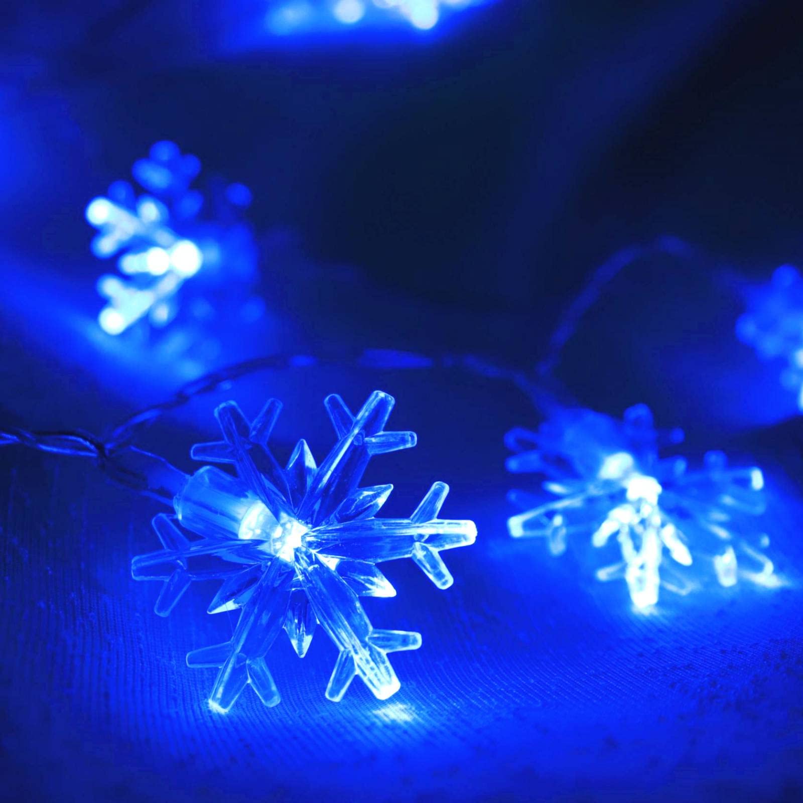 CESOF 20 Ft 40 LED Blue Snowflake String Lights, Battery Operated Fairy Lights for Indoor Outdoor Christmas Decor