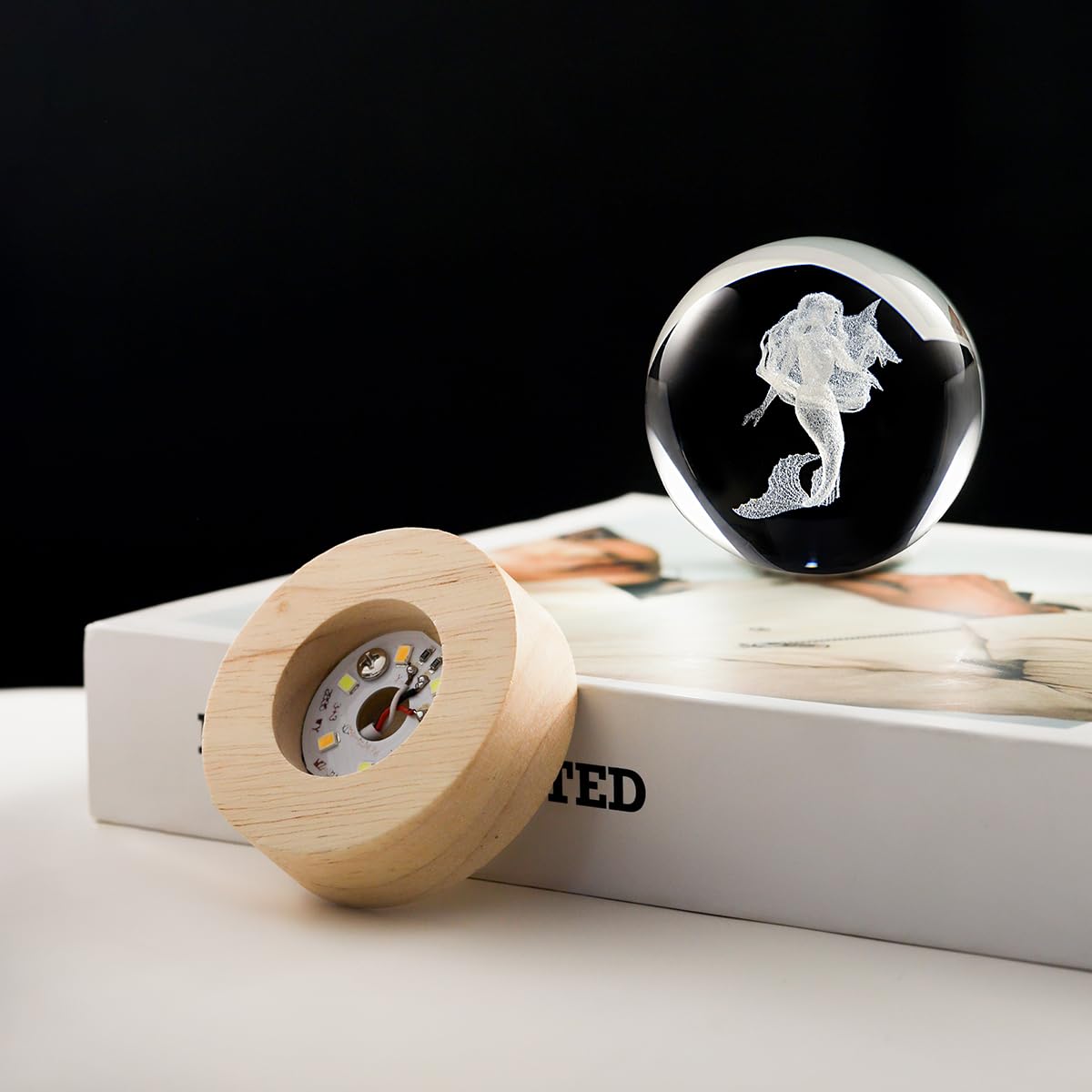 Hochance 3D Mermaid Crystal Ball Lamp With Adjustable Brightness Led Wooden Base Night Light For Kids Teens mature-themeds Birthday Gift Home Desk Office Bedroom Decor (6Cm / 2.4 )