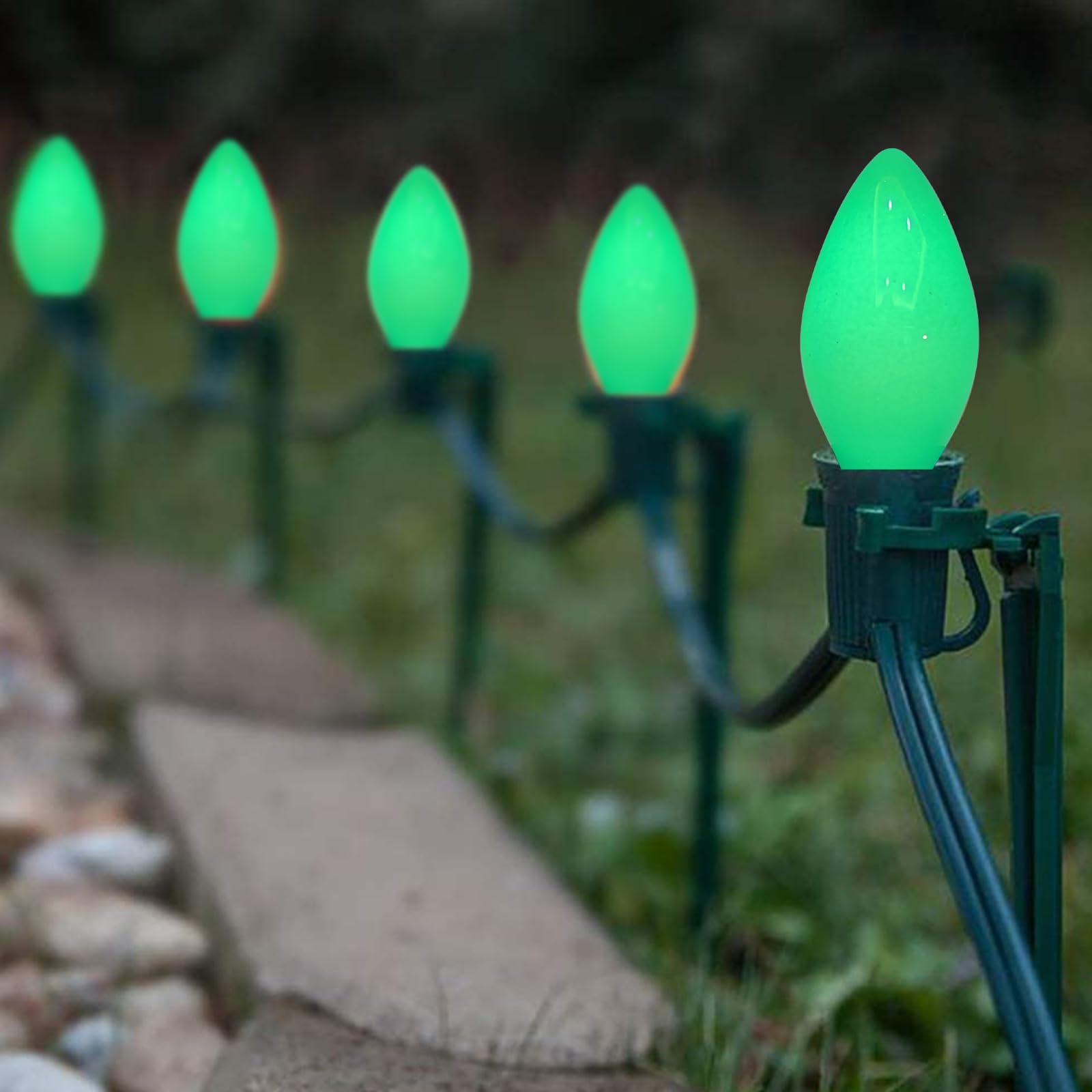 GOOTHY C7 LED Replacement Christmas Light Bulb, Green, E12 Base, Dimmable, 0.6W, 25 Pack for Outdoor String Lights and Chandeliers