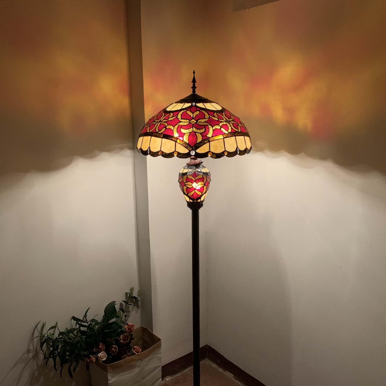 Bieye Stained Glass Floor Lamp, Baroque Tiffany Style, 64-inch Tall, 18-inch Wide, Red, Model L10803