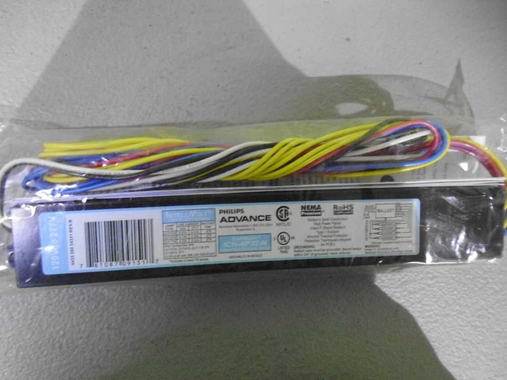Phillips Icn-4P32-N Centium Electronic Ballast 120-277V 50/60Hz Icn-4P32-N