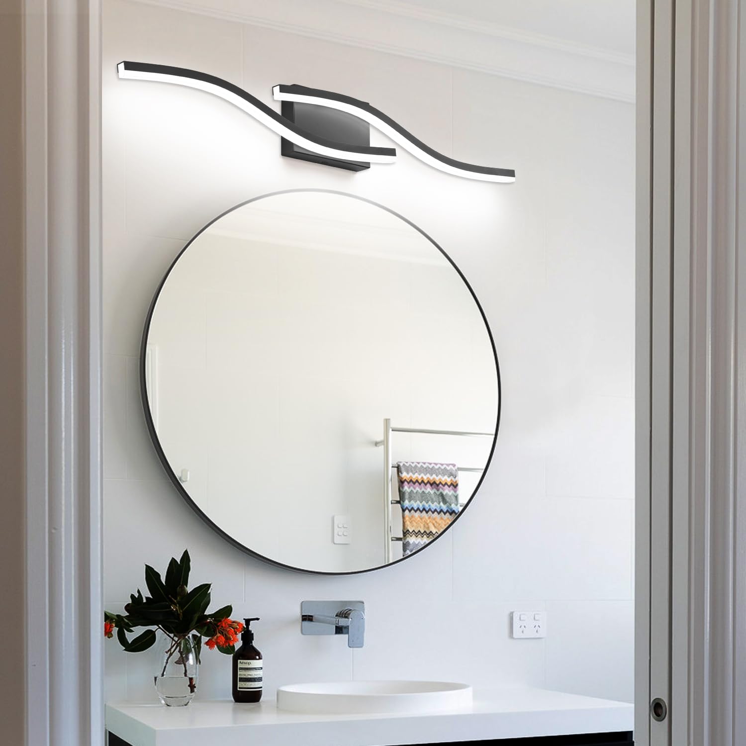 PRESDE 32" Black LED Vanity Light - Modern Dimmable Bathroom Lighting Fixture in Metal