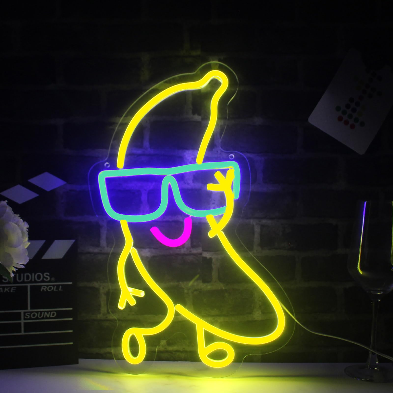 LeDigPig LED Neon Sign - Dancing Banana Wall Décor, Dimmable, 10.2in×16.5in, Acrylic, Banana-Lemon Color