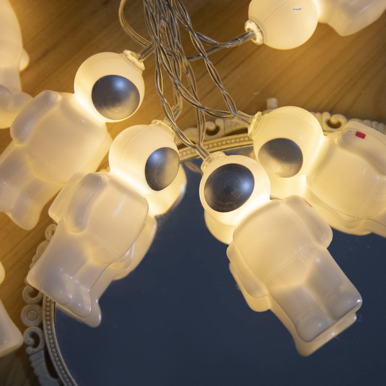 Yeamar Astronaut Pendants String Lights 20 Led 14Ft Holiday Party Lights Wall Window Nursery Or Kids Room Decor Around The Garden Birthday Boy Room Decor (8Mode)