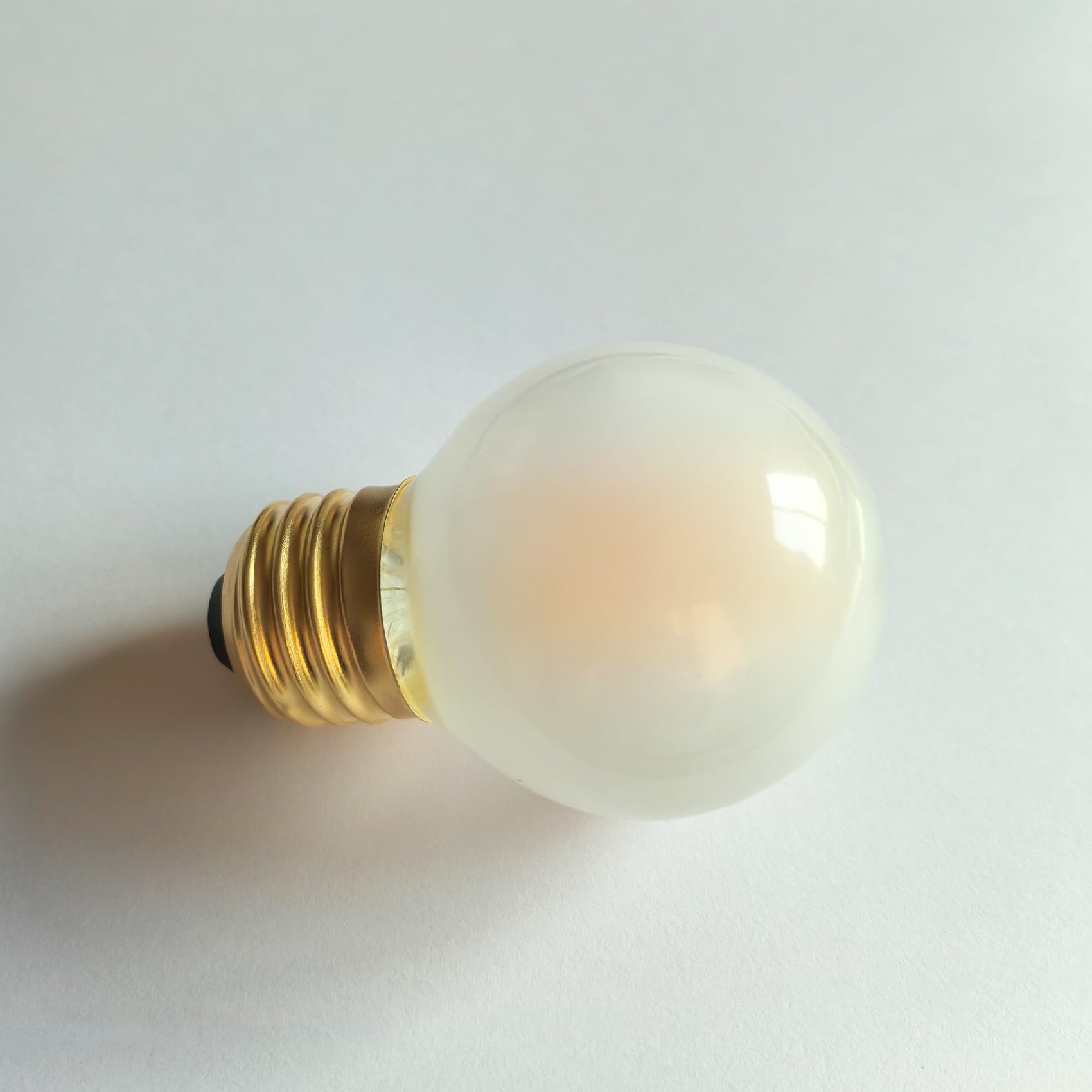 Beonllay Led Light Bulbs 40 Watt Equivalent E26 Led Bulb 4W Dimmable Frosted Globe Light Bulbs, 2700K Warm White G16.5 Light Bul