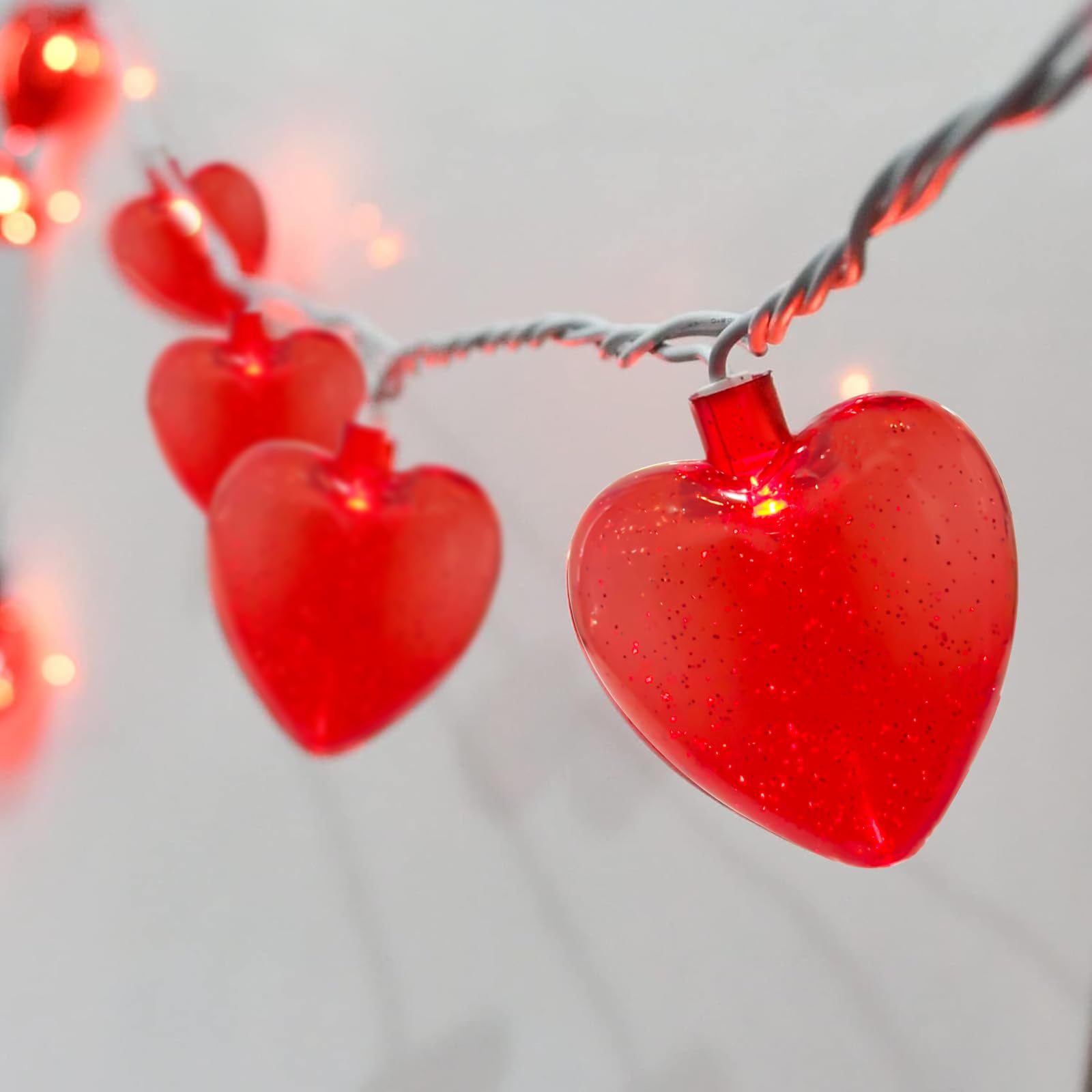 Red Heart String Lights, 8.5Ft Outdoor Valentine's Day Decorations Lights with 10 Red Glitter Heart Lights, Hanging Valentines H