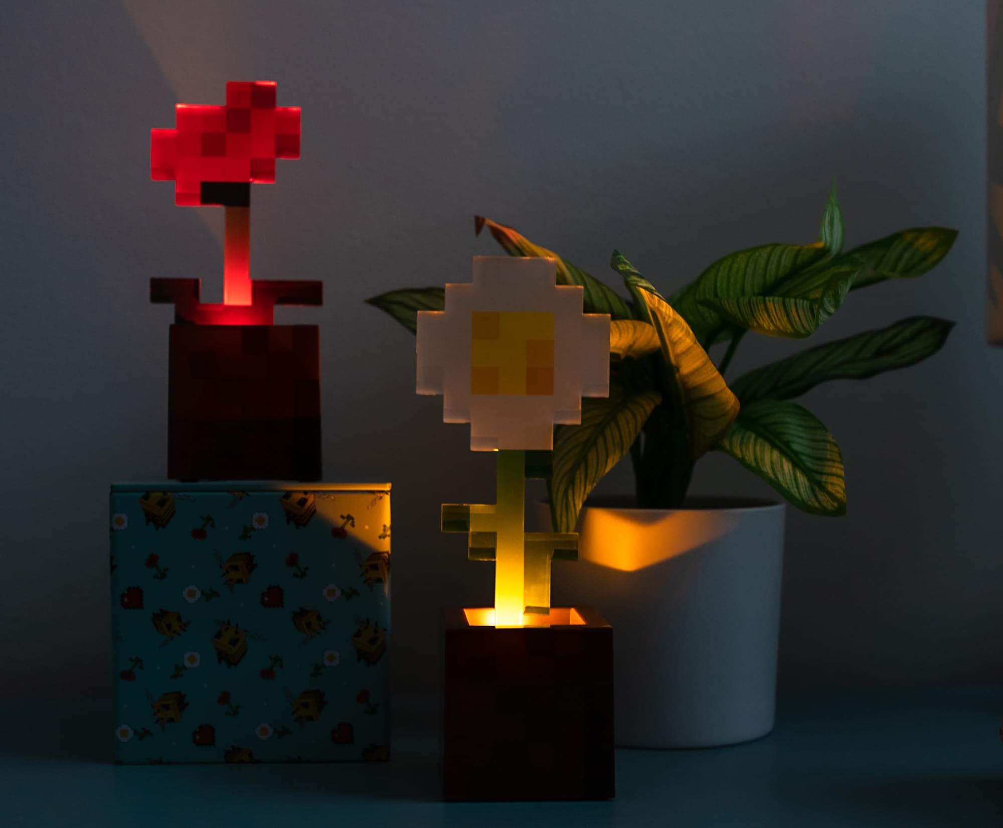 Ukonic Minecraft Daisy And Poppy Flower Pot Mood Lights, Set Of 2 | Nightstand Table Lamp With Led Light For Bedroom, Desk, Living Room | Home Decor Room Essentials | Video Game Gifts And Collectibles