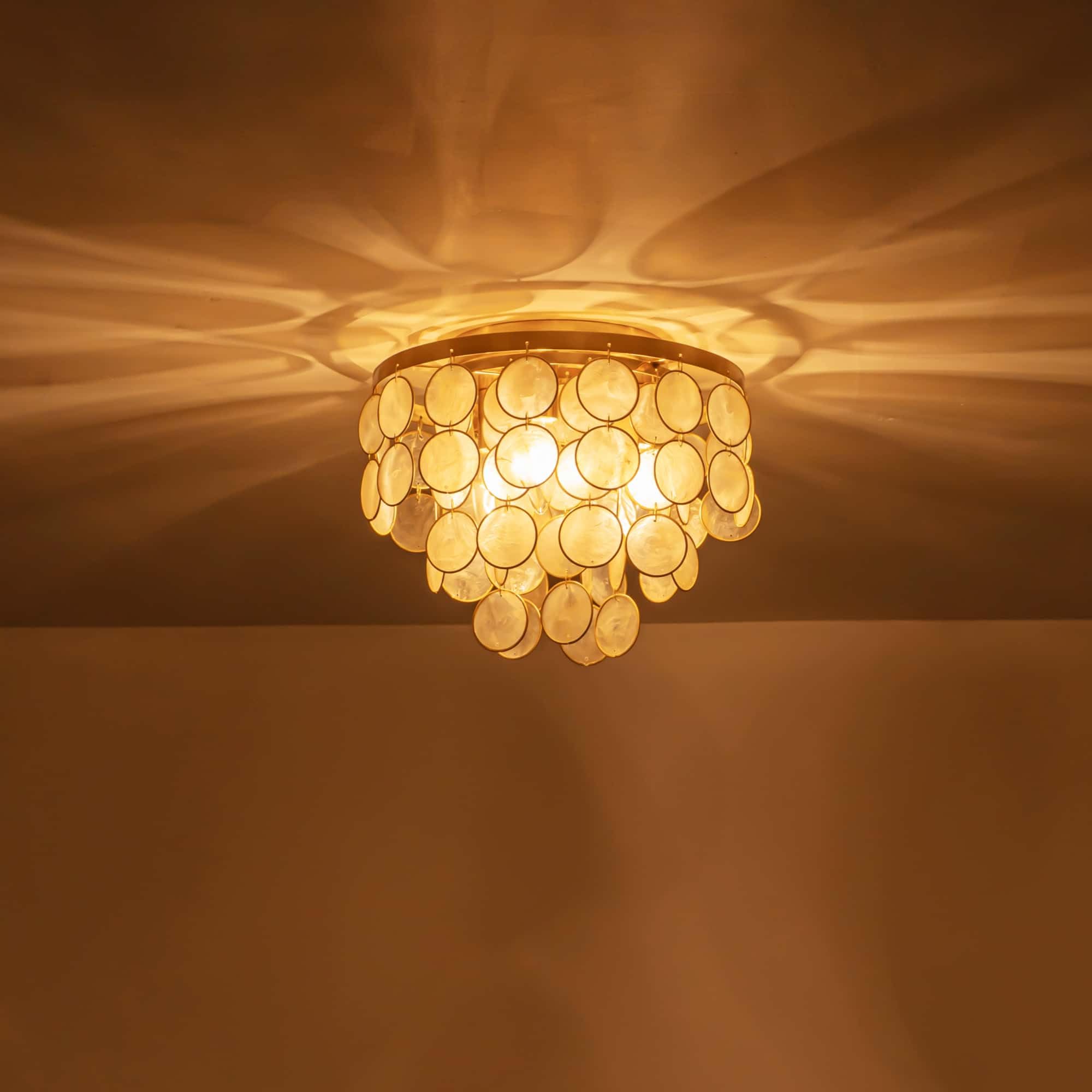 Lumfurn 3-Lights Capiz Shell Ceiling Light, Coastal Design Flushmount Light Fixture For Dining Room, Living Room, Bedroom, True