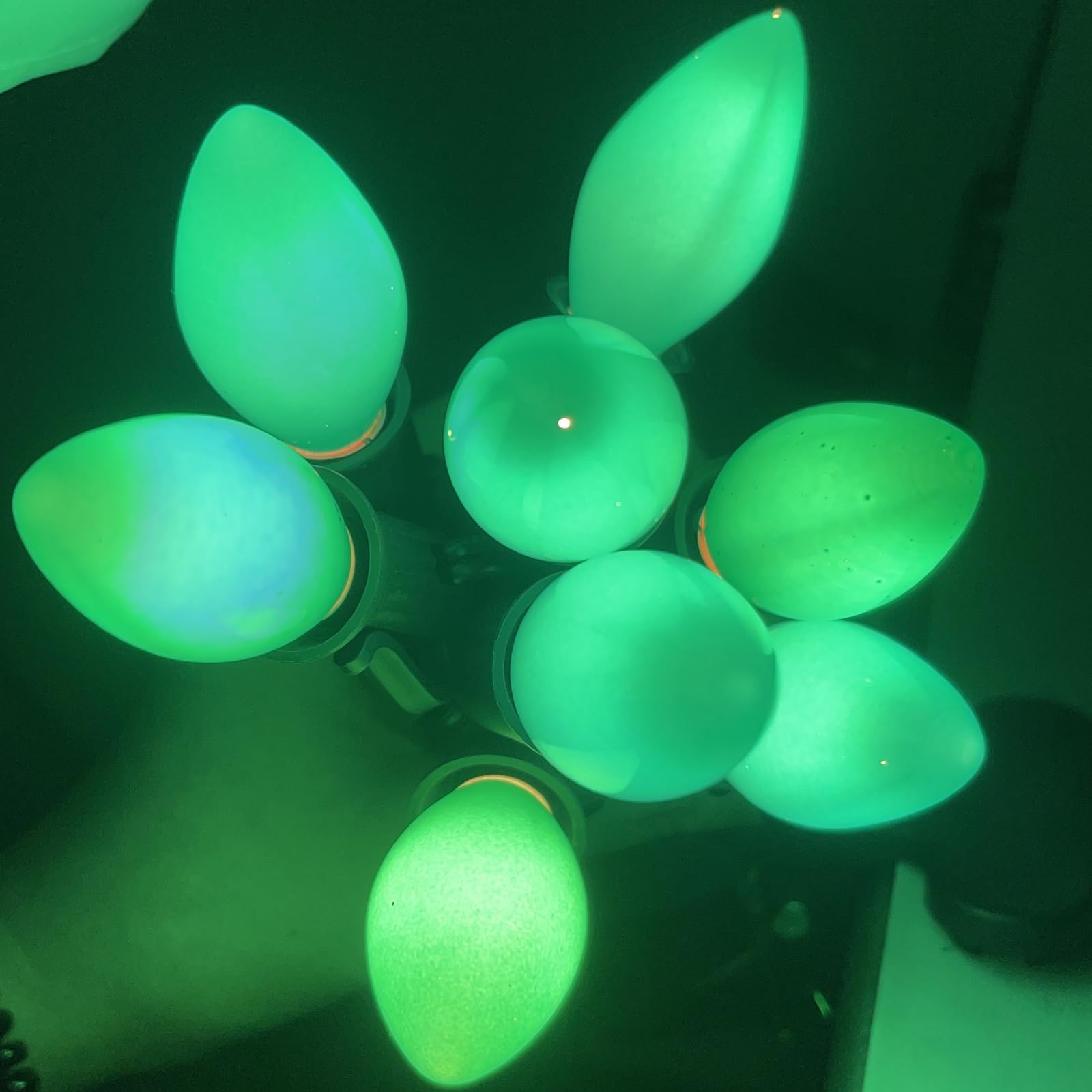 Bokoiuu C7 Replacement Light Bulbs, 25 Pack Christmas Green Night Bulbs, C7/E12 Candelabra Base For Outdoor String Light Incande