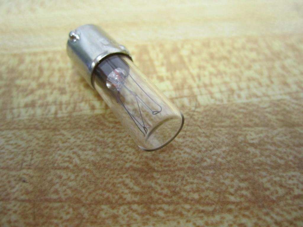 10 Pack Eiko - 120Mb Miniature Light Bulbsf