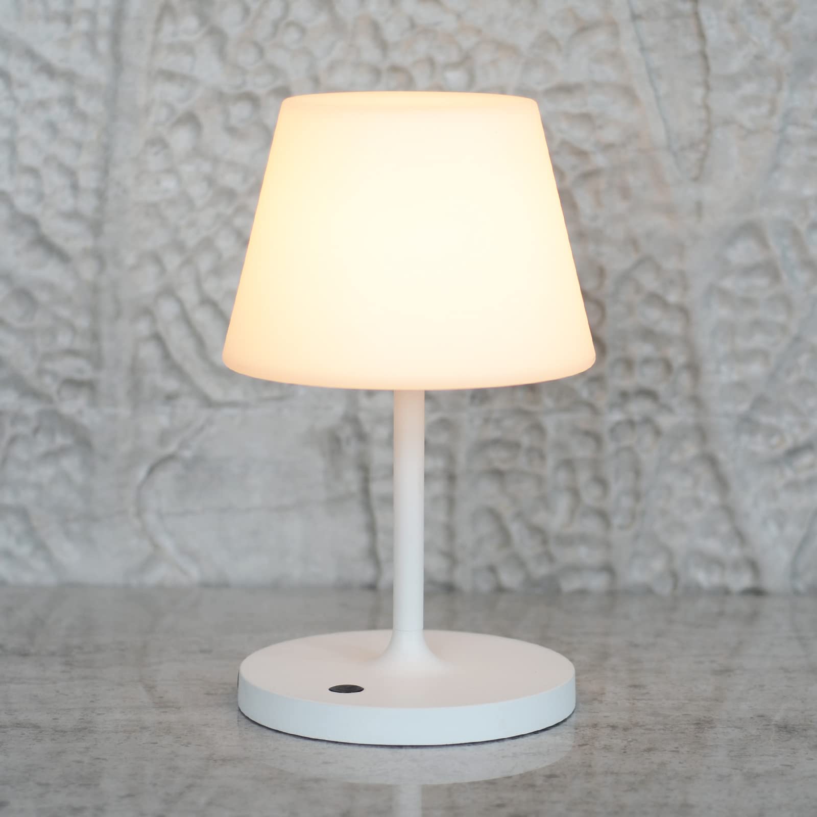 LOTITOL Outdoor Table Lamp/Cordless USB Rechargeable 4000mAh / 2700K LED/Touch Dimmable/Portable Battery Operated / IP44 Waterpr