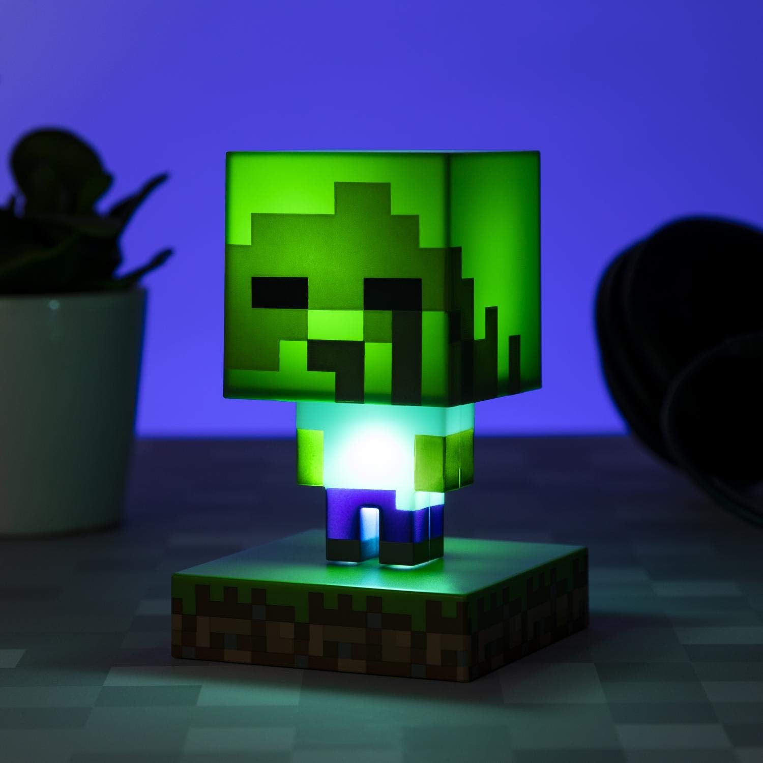 Paladone Minecraft Zombie Light - Portable Green Night Light, Battery Powered, Gaming Room Decor, Model PP6592MCF