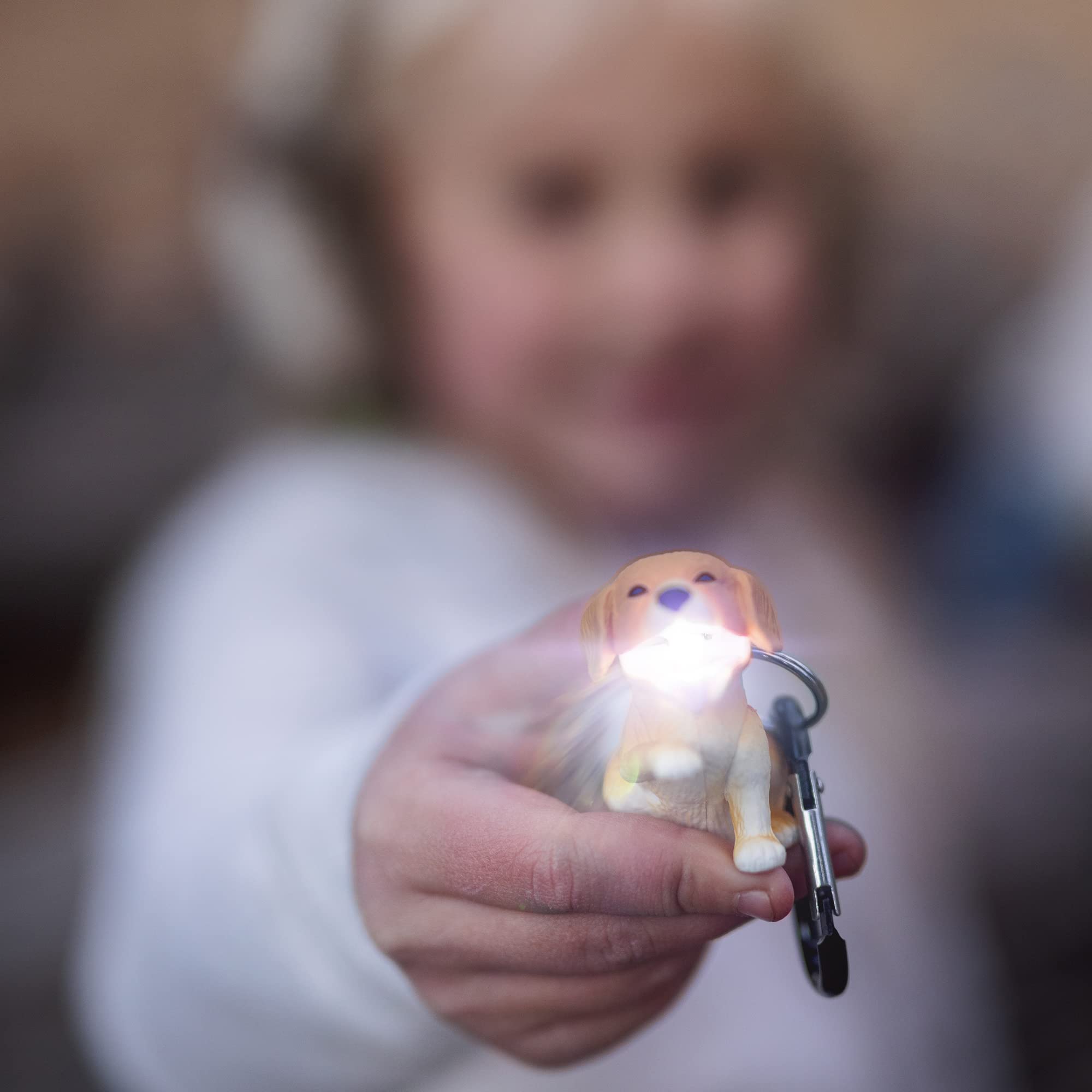 Big Discoveries WildLight Animal Carabiner Flashlight - Fun Mini Keychain Flash Lights for Kids, Nurses, Camping (Retriever)
