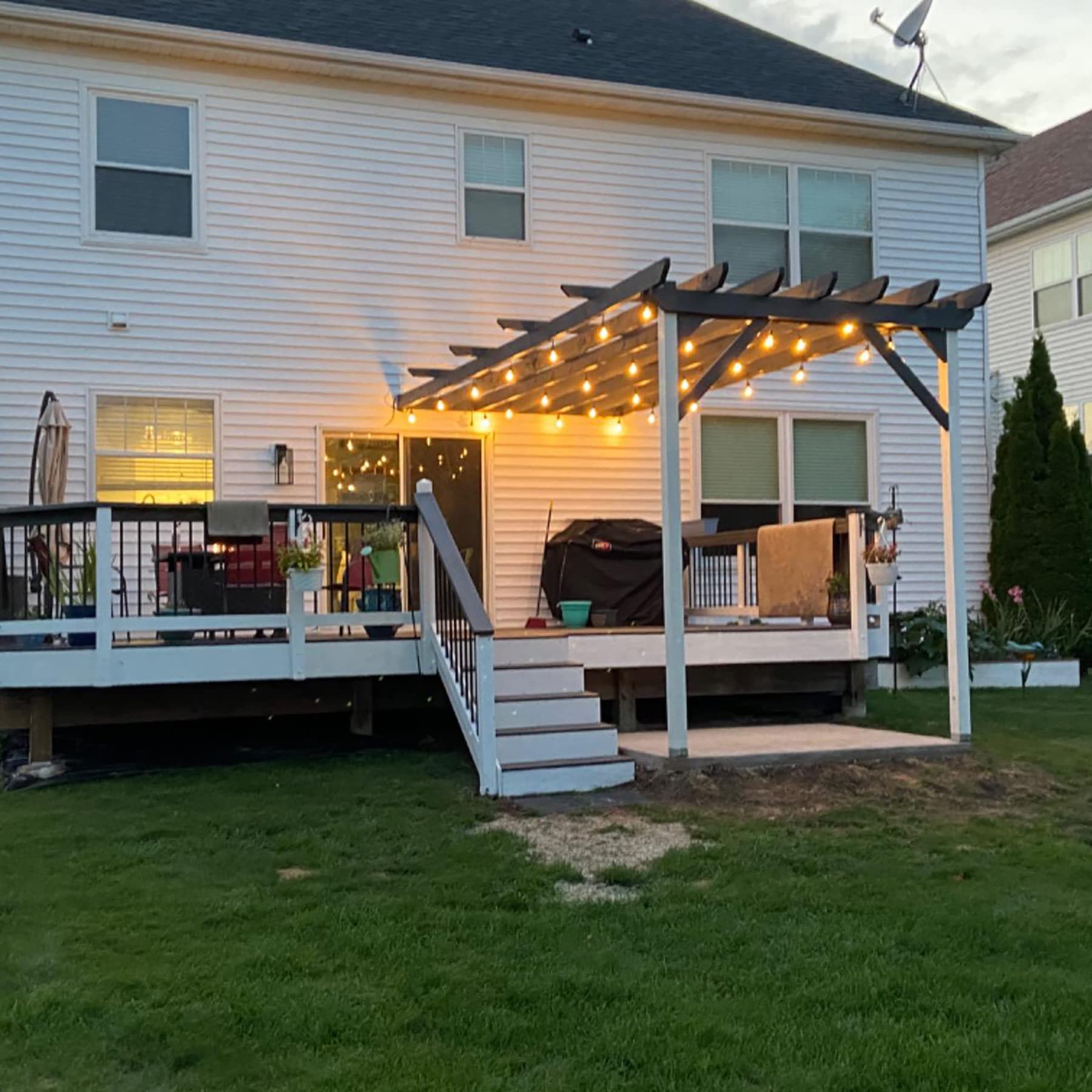 Maindeco S14 Replacement Light Bulbs, 11W Incandescent Light Bulbs With E26 Medium Base For Commercial Grade Outdoor Patio String Lights,20 Pack