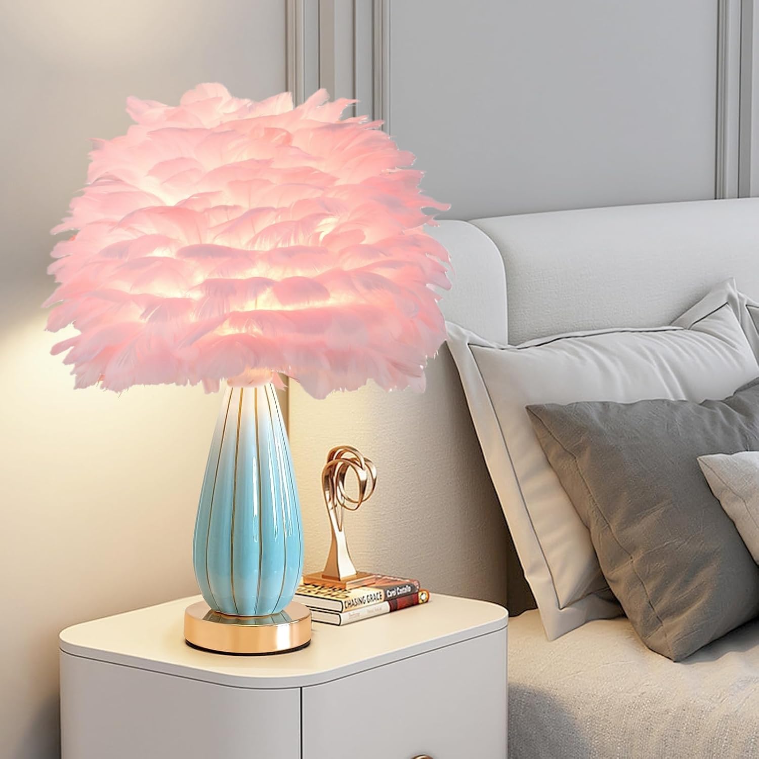 ZYLEISENBAO Pink Feather Table Lamp Creative Bedside Feather Lamp Simple Goose Furry Nightstand Light Fluffy Desk Lighting for G