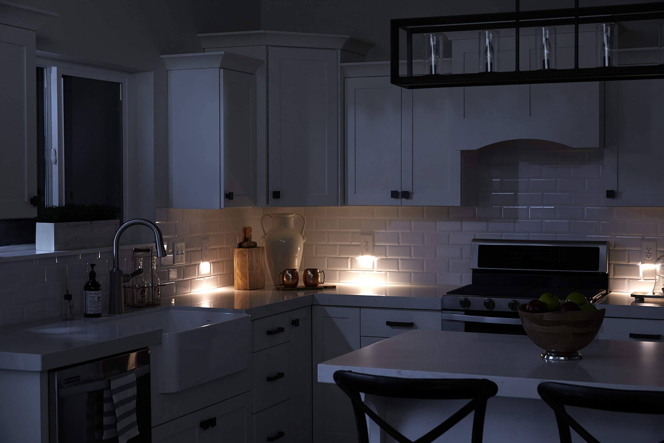 Single - Snappower Guidelight For Outlets [For Standard Decor, Not Gfci Outlets] - Night Light - Electrical Outlet Wall Plate With Led Night Lights - Automatic On/Off Sensor - (Decor, Ivory)