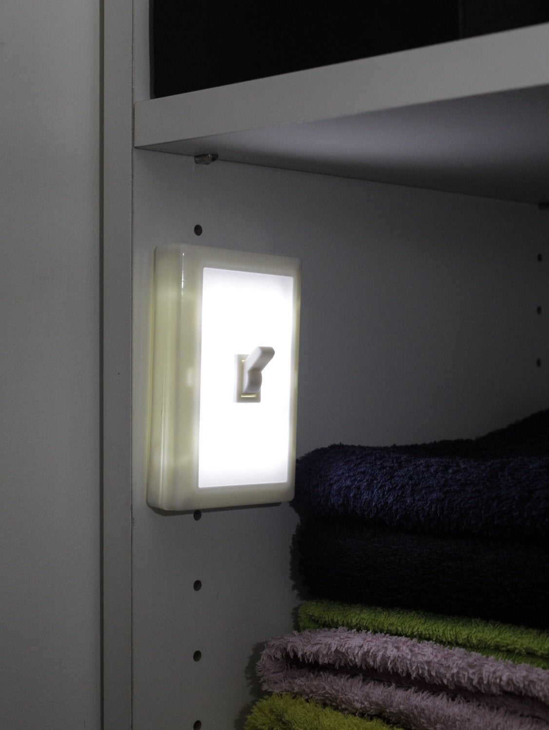 Kikkerland LP56 Designs Peel N Stick Night Light