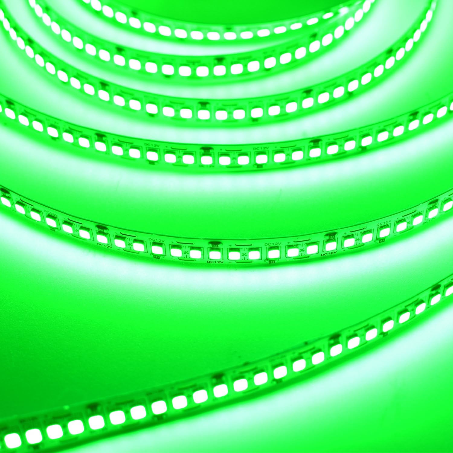SUYOOULIN LED Strip Lights, 16.4Ft SMD 2835, 1200 LEDs, Waterproof IP65, Green, 26000LM Brightness
