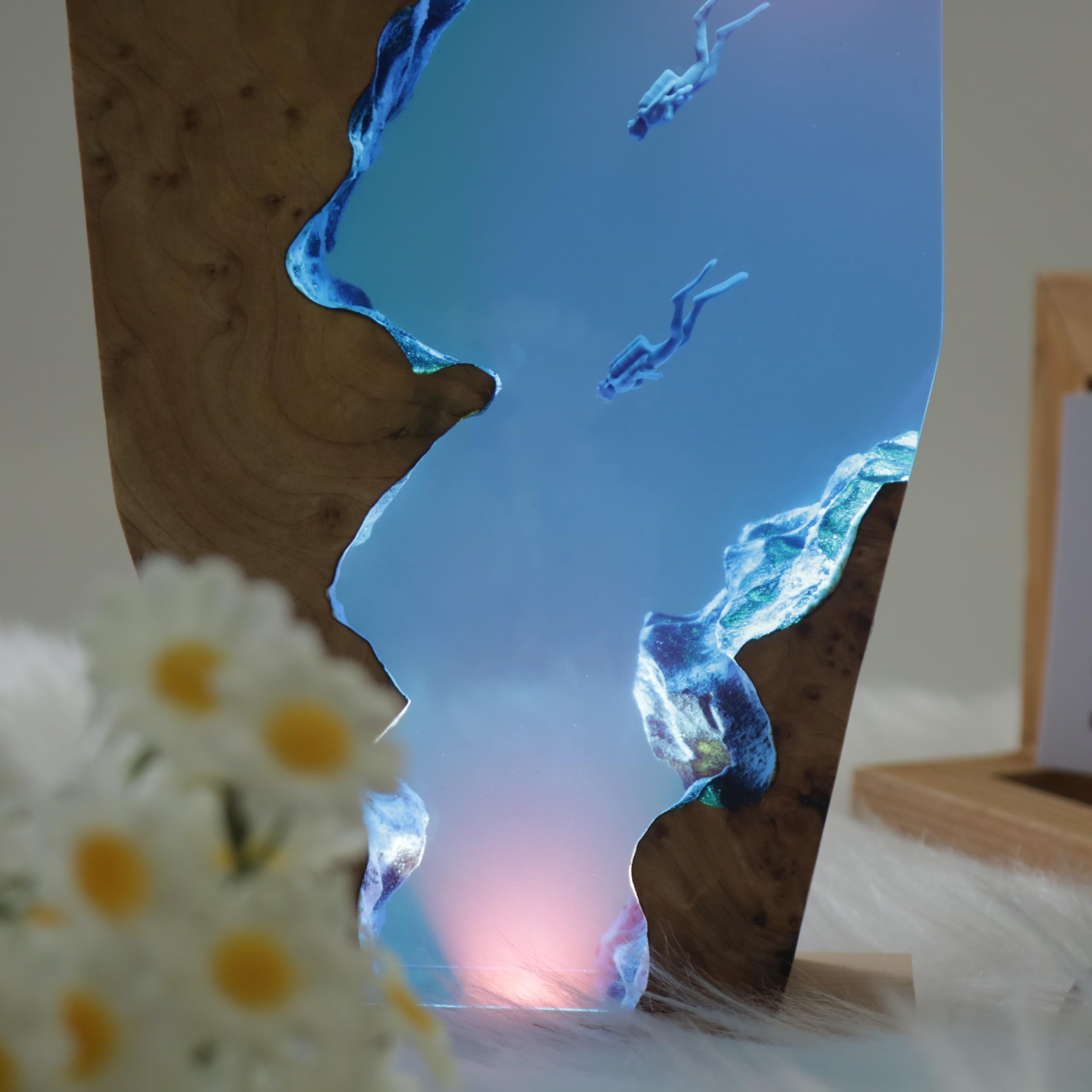 Eletriace Epoxy Resin Diver Lamp, Diver Ocean Lamp,Handmade Home Decor Bedside Nightlight, Unique Resin Lighting, Nightstand Dec