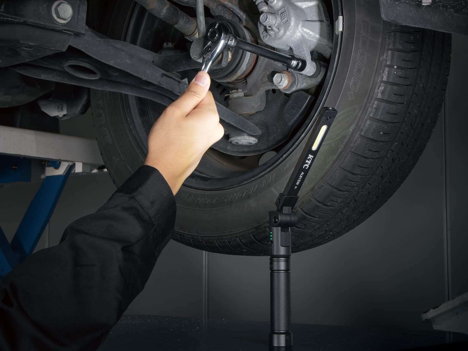 KTC Kyoto Machinery Tool Rechargeable LED Folding Light AL815W