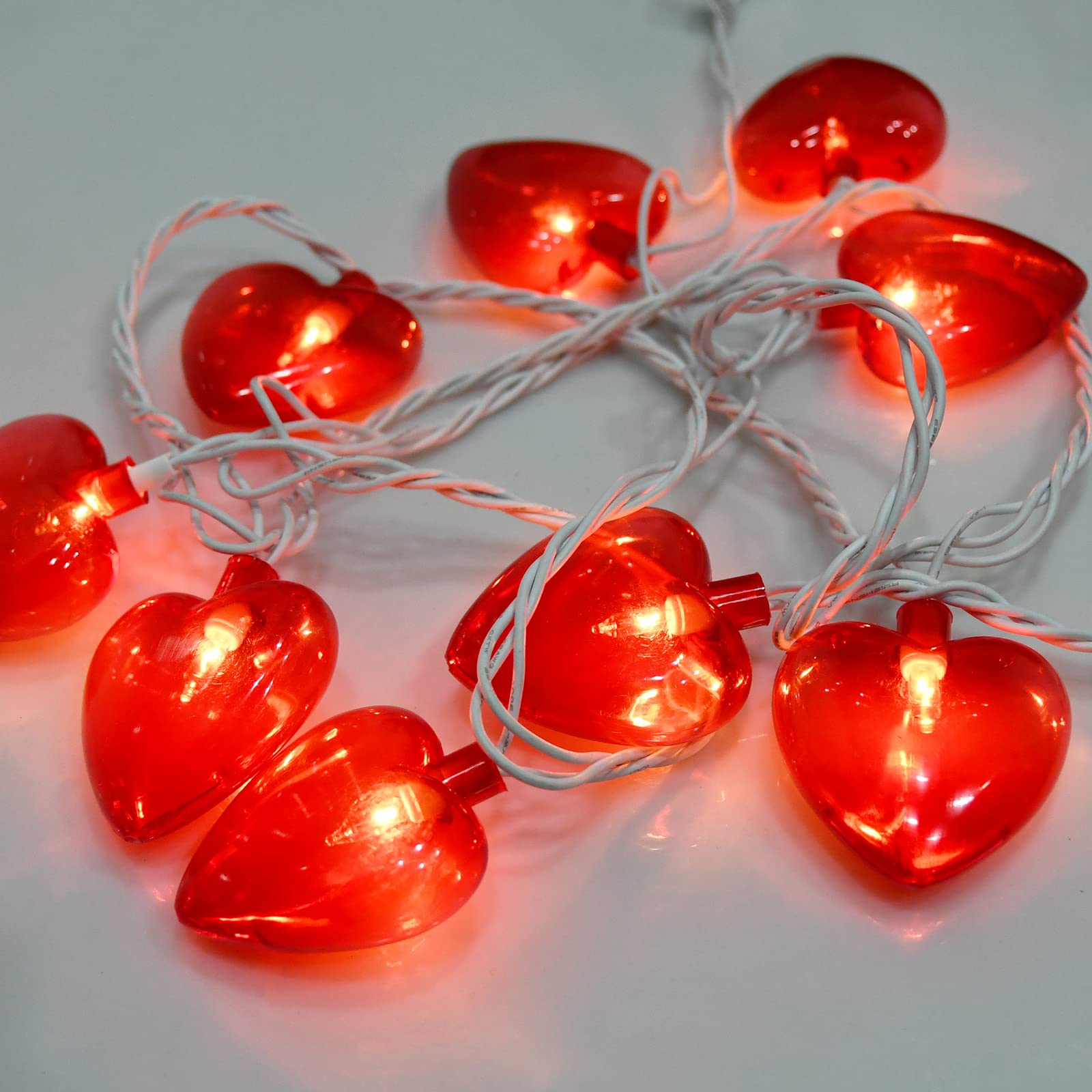 Doratale 8.5FT Red Heart String Lights - Connectable Plastic Valentine's Day Decorations for Indoor/Outdoor Holiday Party