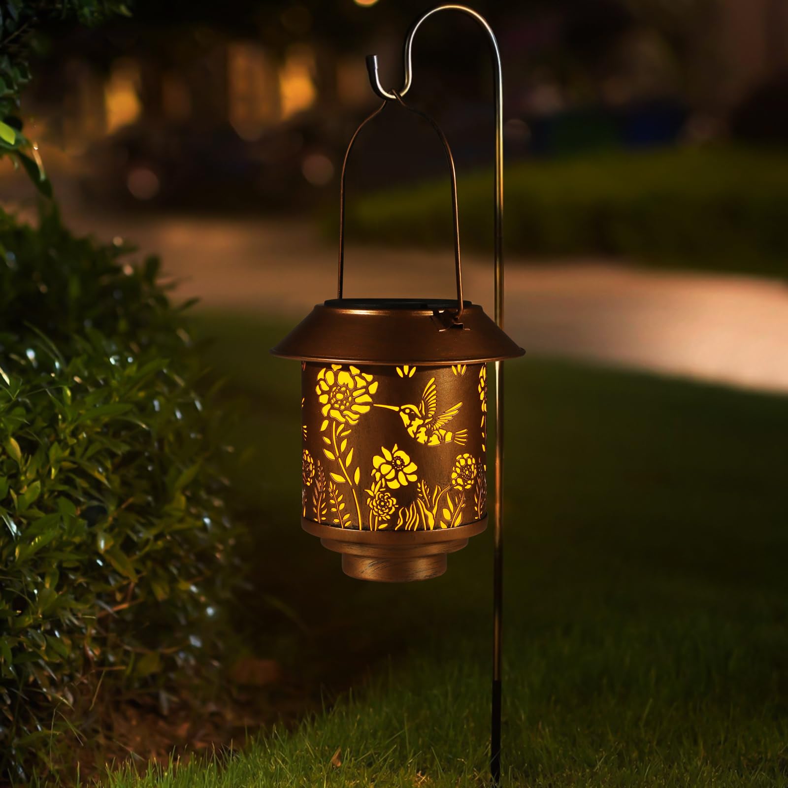 Solar Lantern Lights Outdoor Hanging  Solar Lights Outdoor Waterproof Garden Decor Gifts For Women Mom Metal Decoration Lanterns For Garden Patio(Hummingbird)