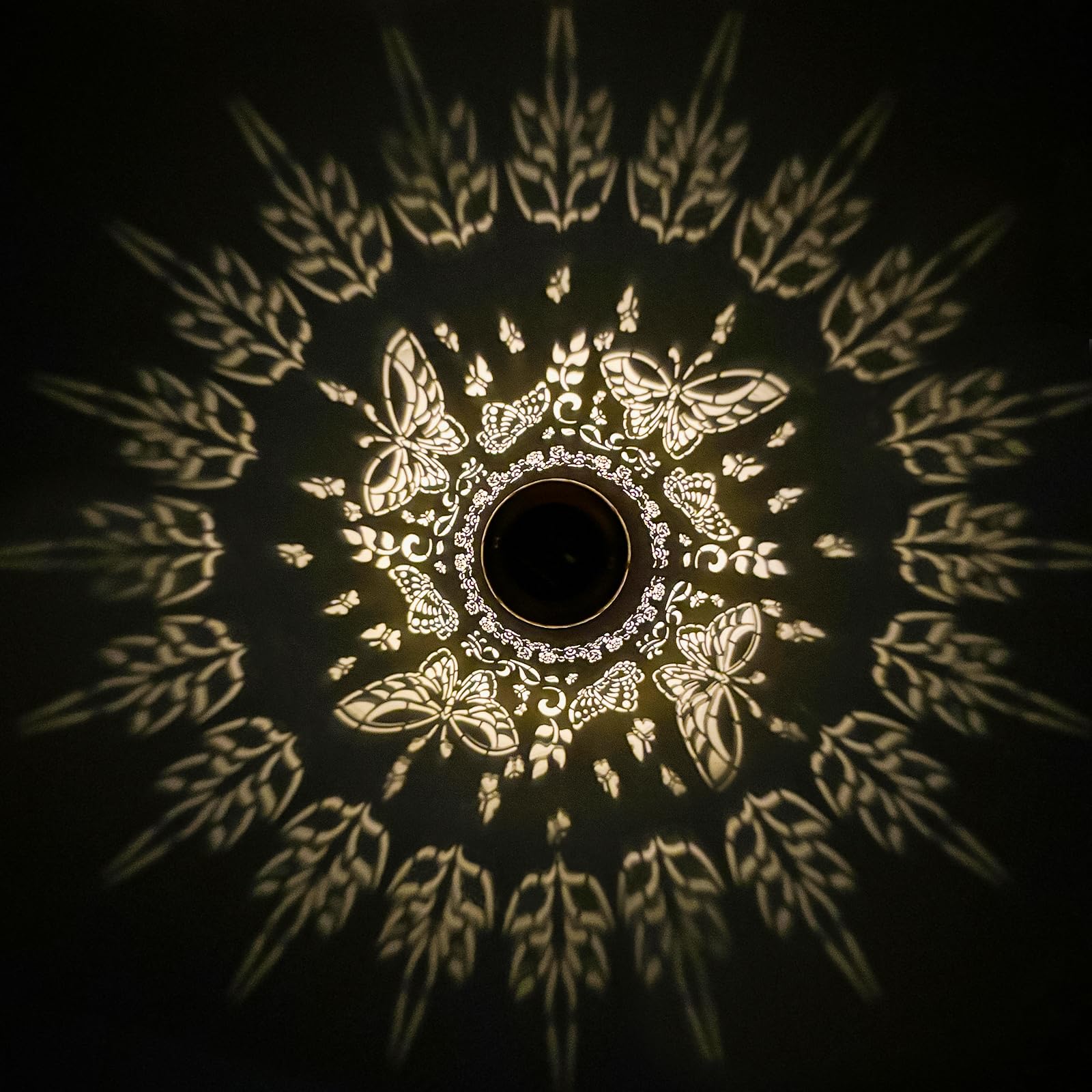 Butterfly Solar Lanterns Outdoor Hanging Waterproof Butterfly Garden Decor Christmas Gifts For Women Mom Grandma Metal Solar Lig