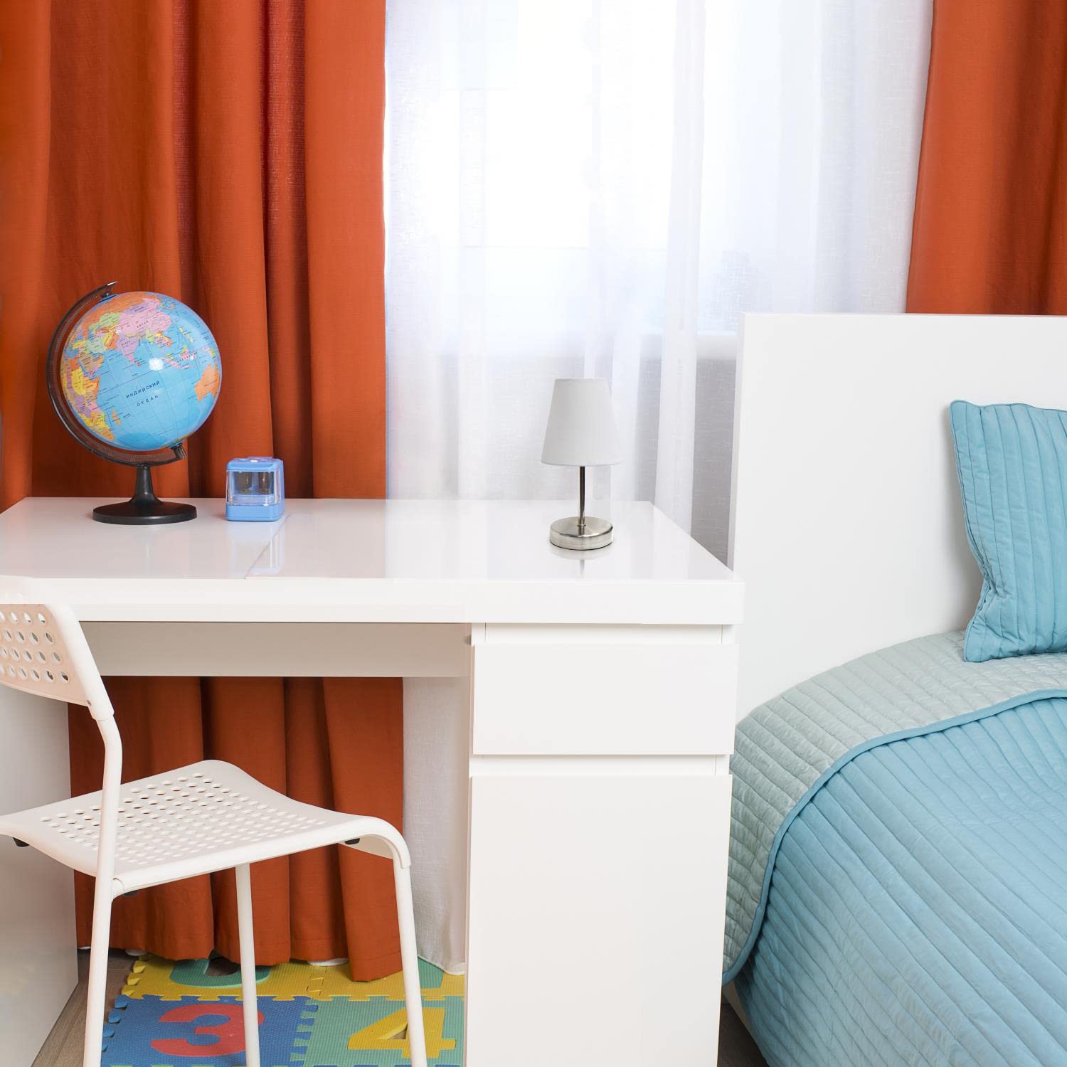 Creekwood Home 10.5&quot; Metal Stick Bedside Table Lamp In Sand Nickel With Fabric Shade