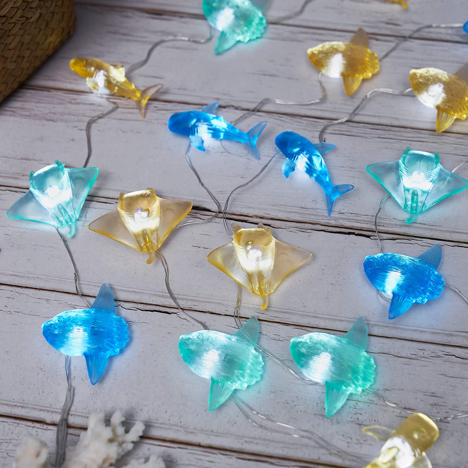 Nautical Theme Sea Life Decorative Fairy String Lights, Whale Shark, Sunfish, Manta Ray Cute Novelty Marine Lights 30 Leds 10 Ft Usb Or Battery Operated For Bedroom Classroom Beach Aquarium Wall Decor