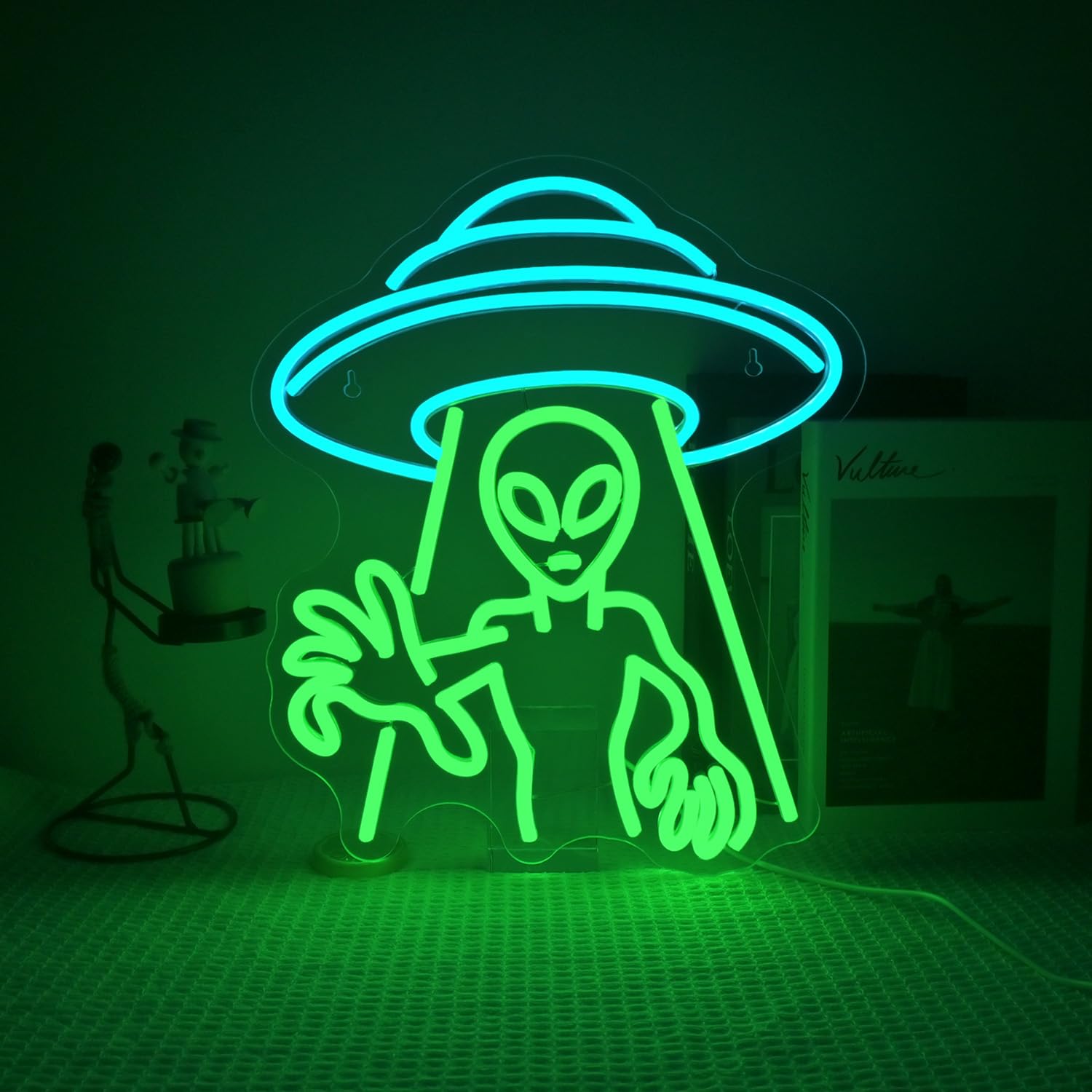 Lucunstar Alien Neon Sign,Green Led Wall Decor,Led Alien Neon Light, Shop Bar Man Cave,Teen Room,Game Room Decor,Hip Hop Party N