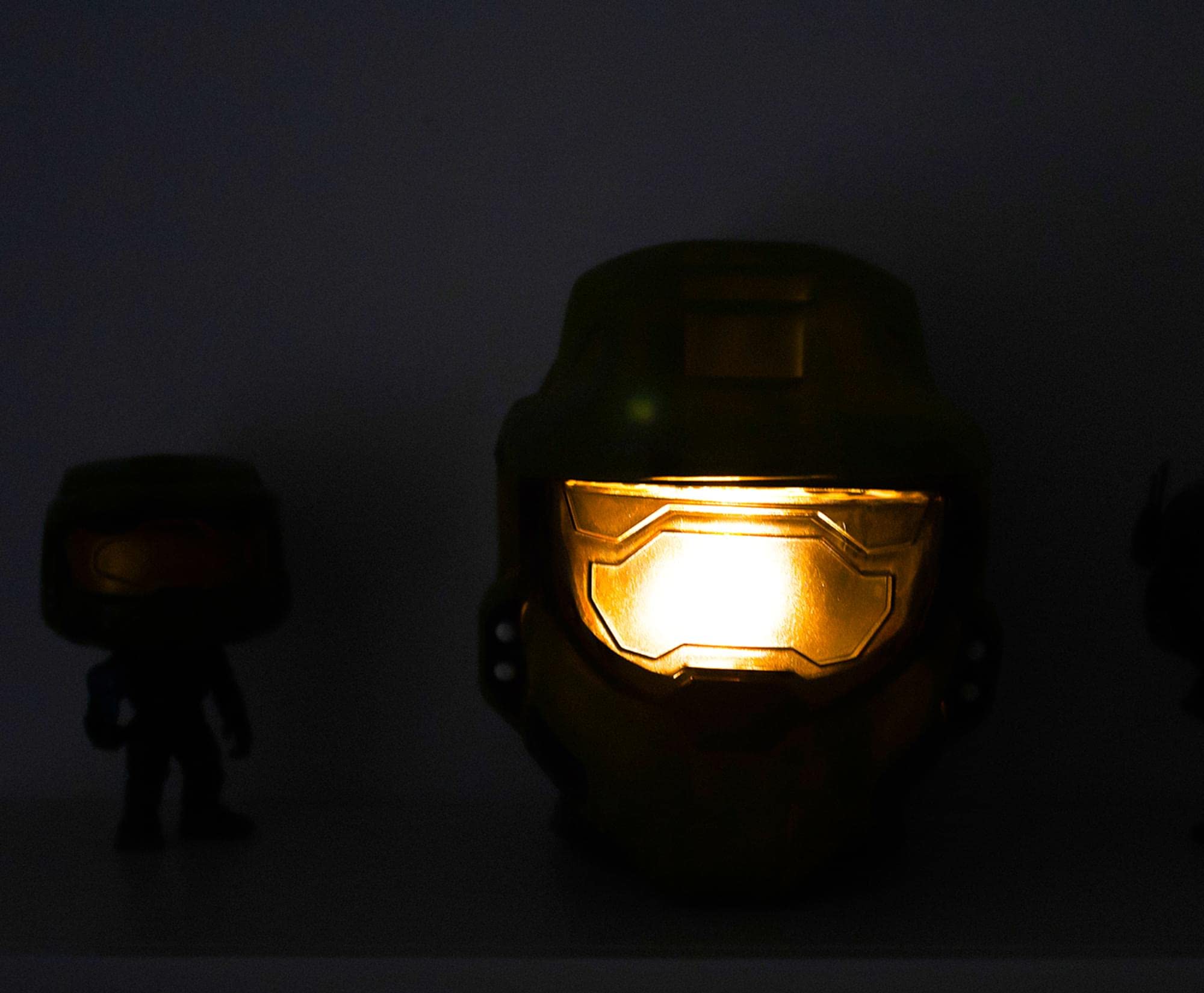 Ukonic HALO Master Chief Helmet Mood Light | 6" Green LED Table Lamp | Bedroom & Desk Decor