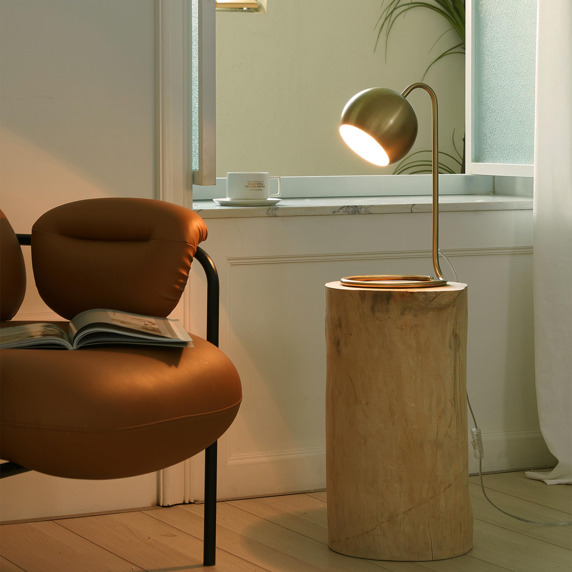 Globe Electric 52885 15'' Desk Lamp, Matte Brass, White Inner Shade, Modern, Home D?Or, Lamp For Bedroom, Home Office Accessorie