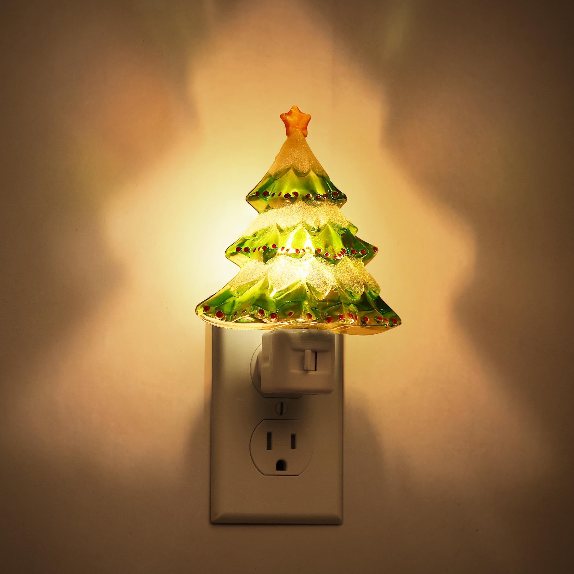 Jandcase Christmas Tree Night Light  3000K Night Lights Plug Into Wall Cute & Funny Christmas Night Light For Kids Plug In Vintage Decor Nightlight With 360?Rotatable For Home Party Decor 1 Pack