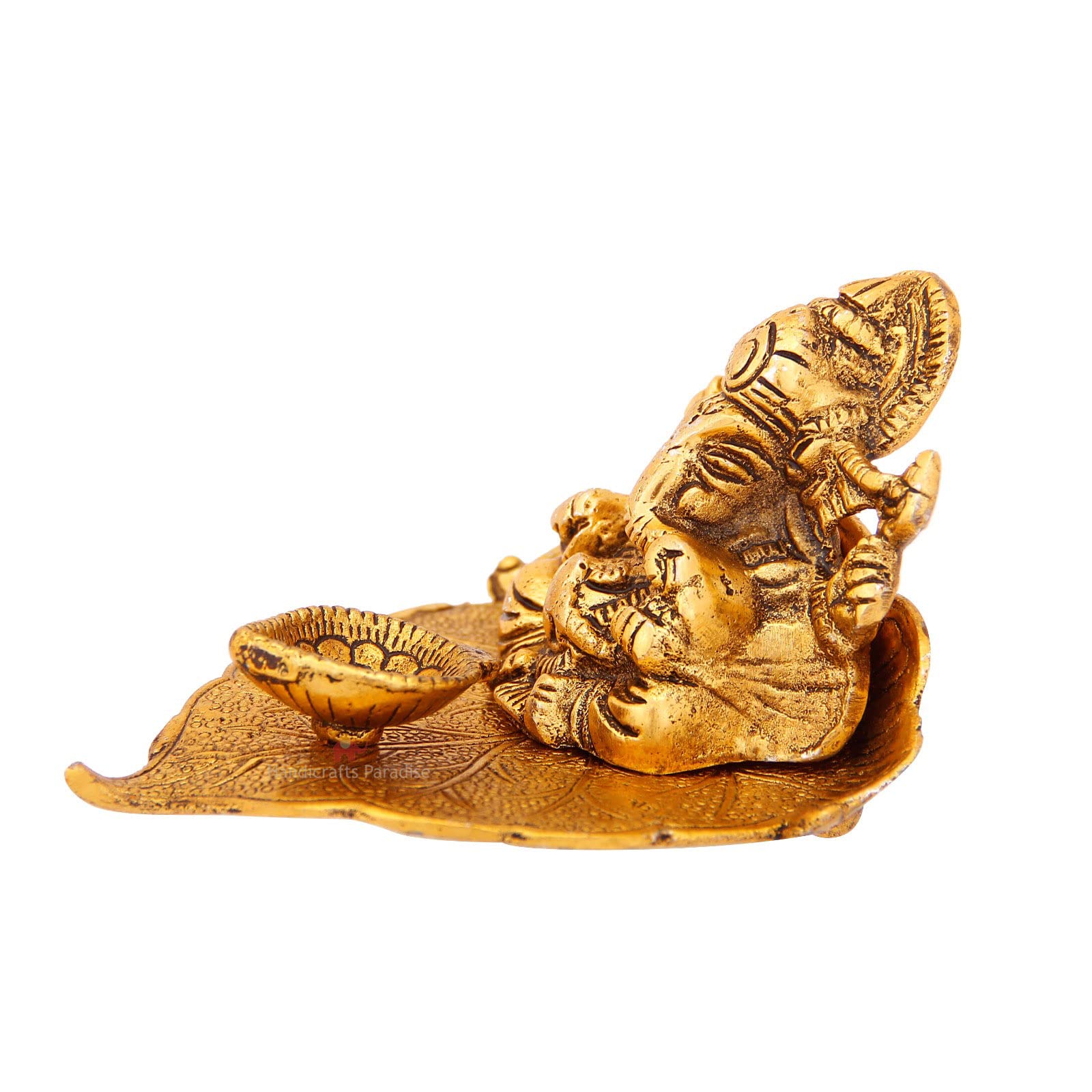Handicrafts Paradise Diya - Pipal Leaf Shape, Ganesha, Antique Gold Plated, Metal, 4X5 Inches, Golden, Model Oxm18011