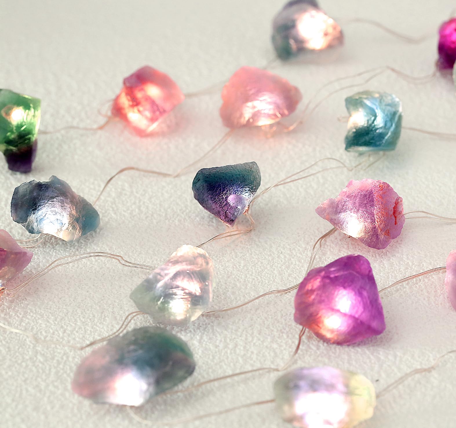 MIYA LIFE Fluorite String Lights 20 LED USB/Battery Operated 6.5 FT Multicolor Nature Crystal Decor