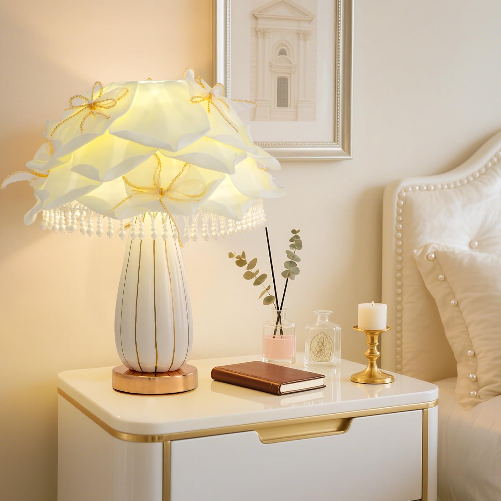 ZYLEISENBAO White Flower Girls Table Lamp Modern Princess Desk Lamp Cute Bow Bedside Lamp Nordic Nightstand Petal Light for Bedr