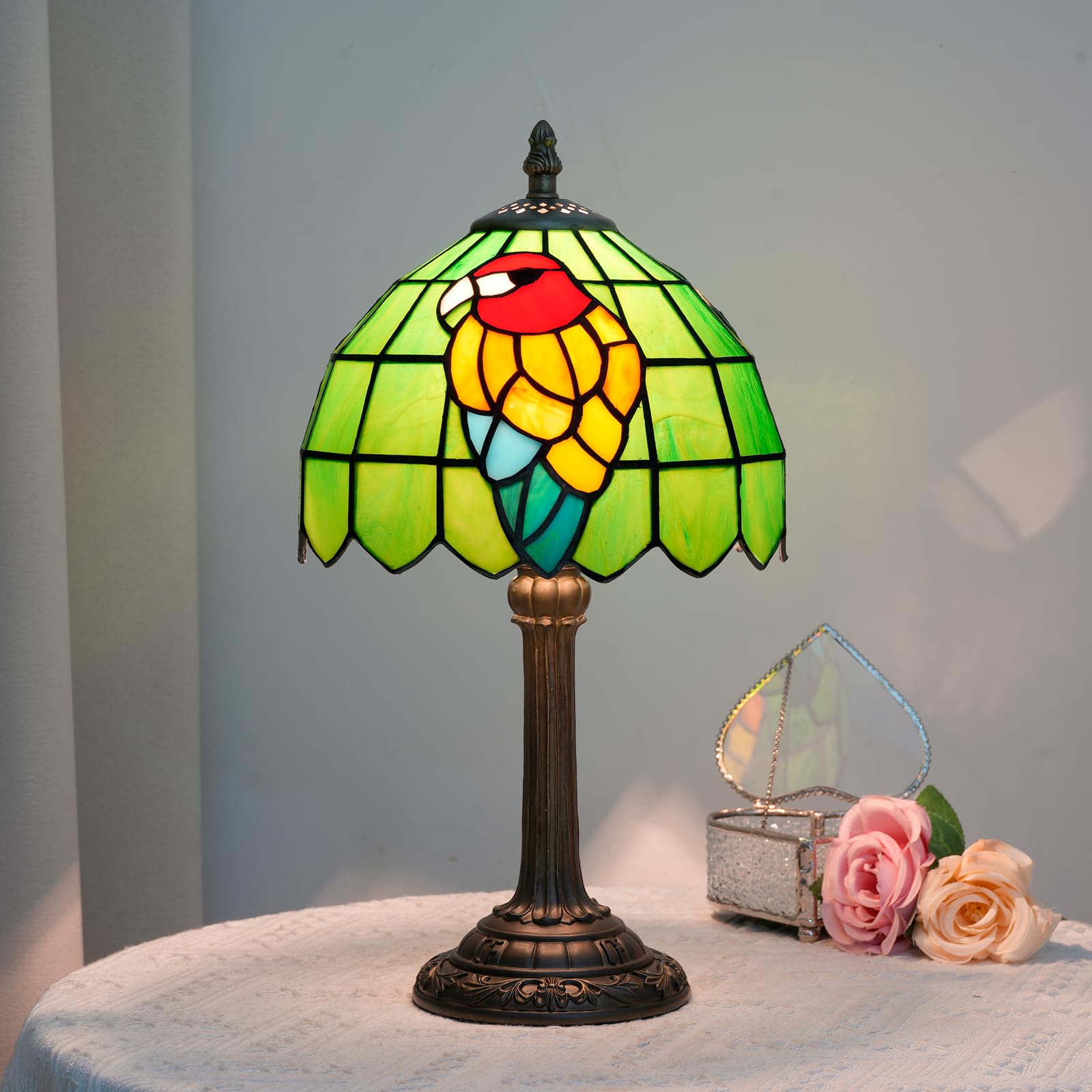 Tiffany Lamp Stained Glass Table Lamp 8 Inch Vintage Tiffany Style Green Parrot Pattern Cute Unique Bedside Nightstand Lamp Mini