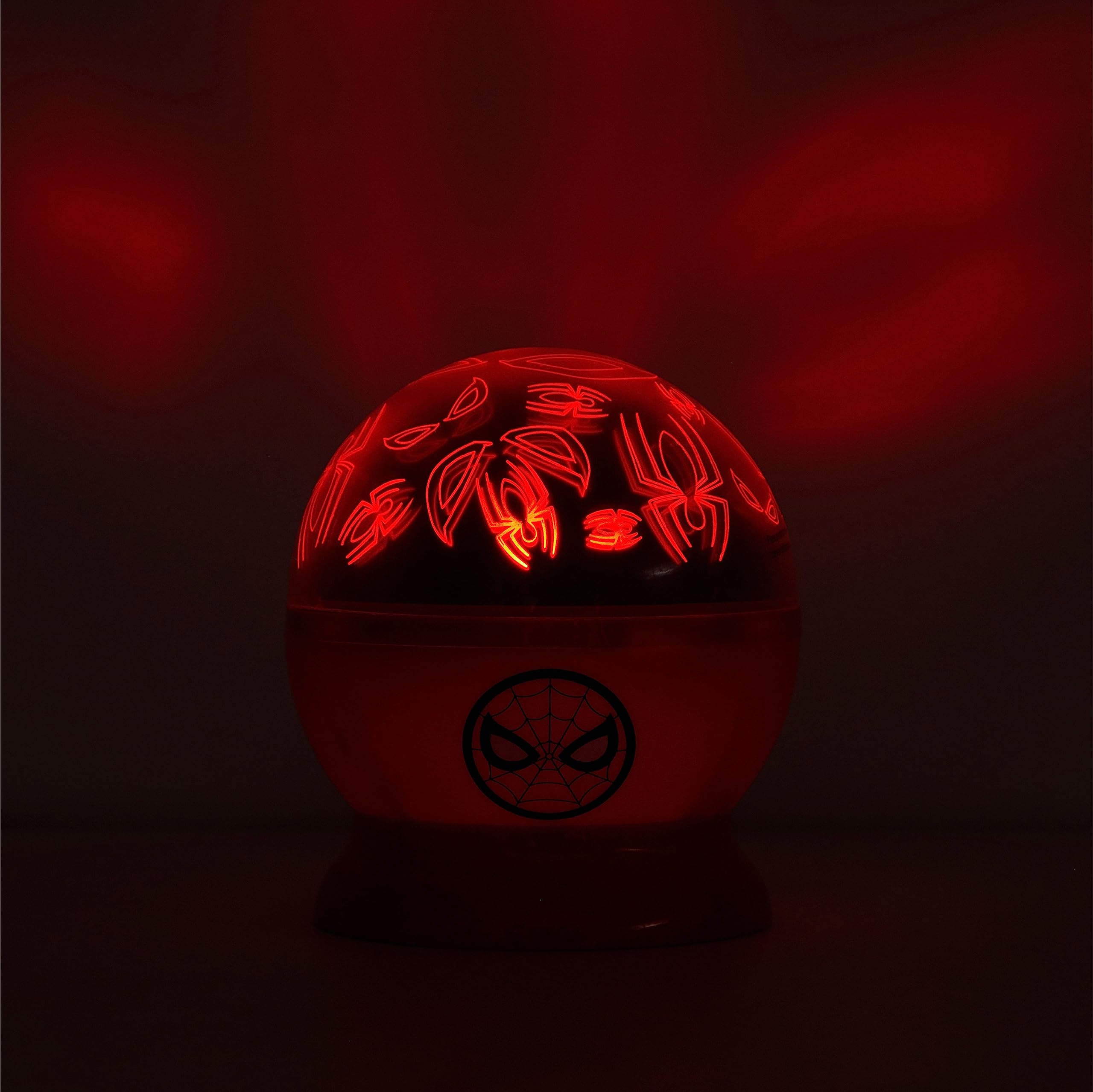 Idea Nuova Spiderman Rotating LED Projection Lamp - 4.88"x4.88"x5.5", Plastic Nightlight for Kids, Model N201590