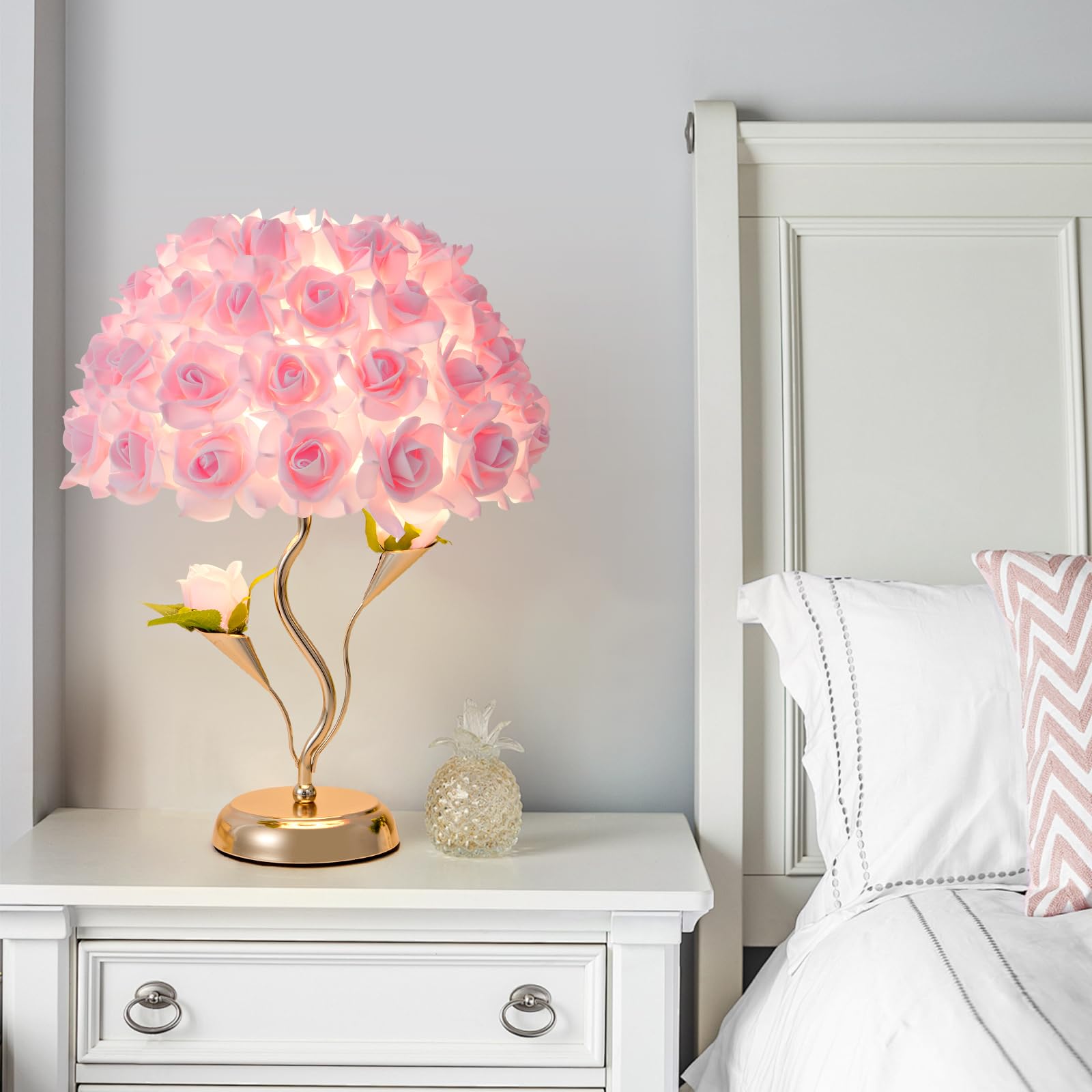 ZYLEISENBAO Pink Flowers Lamp Fabric Rose Table Lamp Cute Flower Desk Lamp Creative Bedroom Nightstand Light for Wedding Deco Va