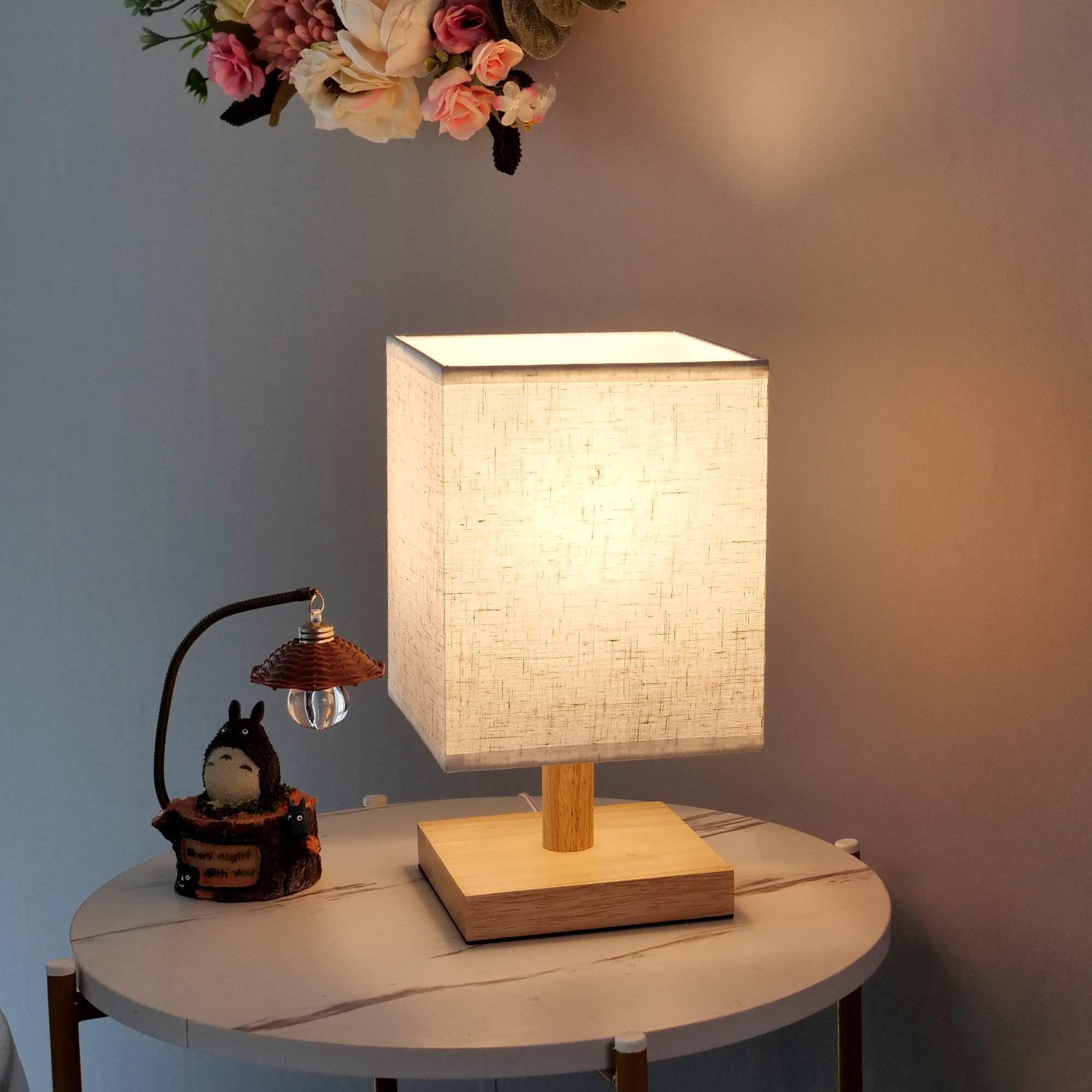 Achuai Small Table Lamp-Wooden Bedside Lamp Simple Bedroom Lamp Linen Shade Mini Desk Lamp Night Light Nightstand Lamp For Bedroom,Living Room,Kids Room (Including Led Bulbs) (Square)