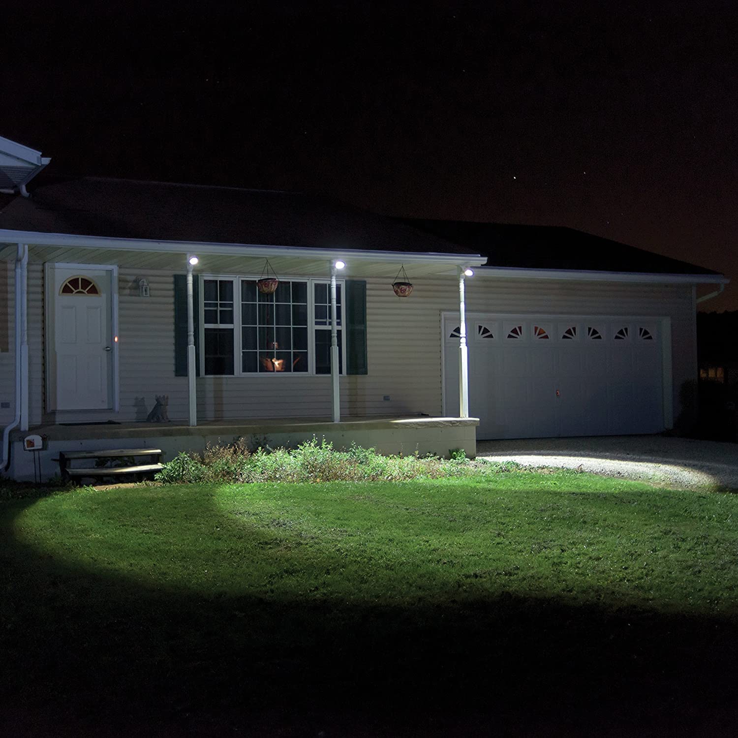 Beams Mb380 400 Lumen Wireless Battery Powered Motion Sensing Ultra Bright Led Spotlight, 1-Pack, White