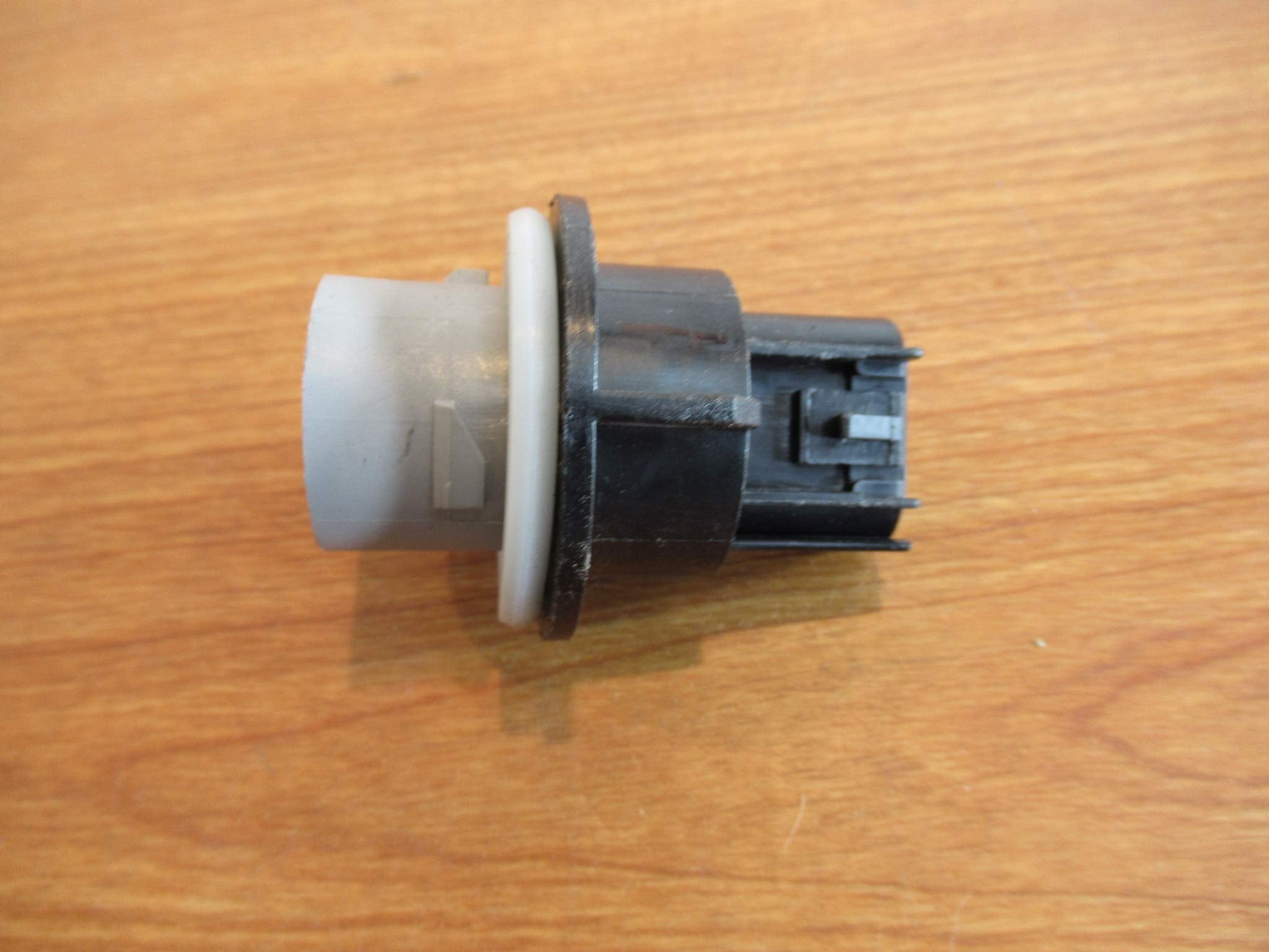 2011-2016 Jeep Front Right Or Left Park & Turn Signal Socket