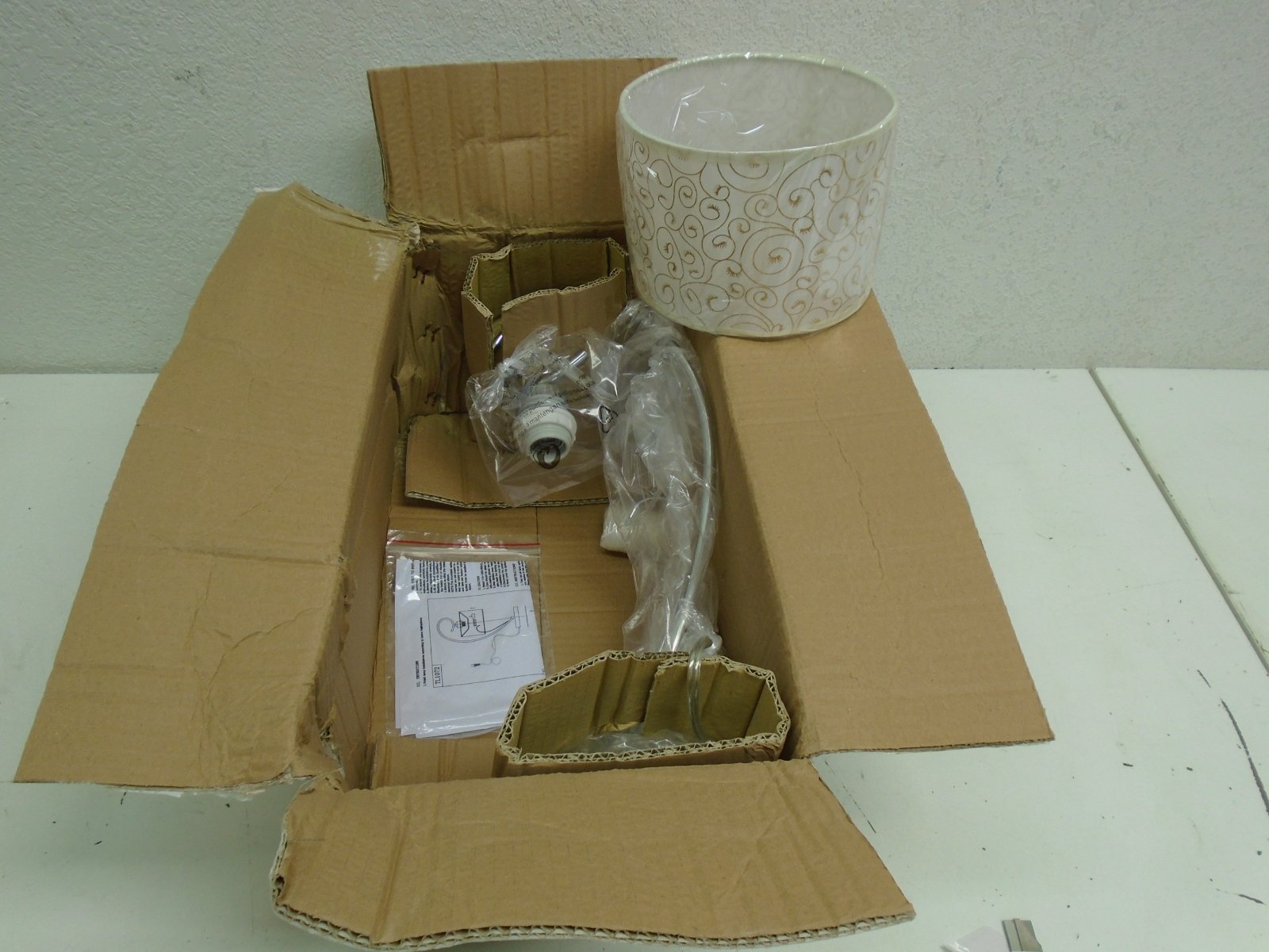 Whse Of Tiffany Tl1072 Swirl Crystal Table