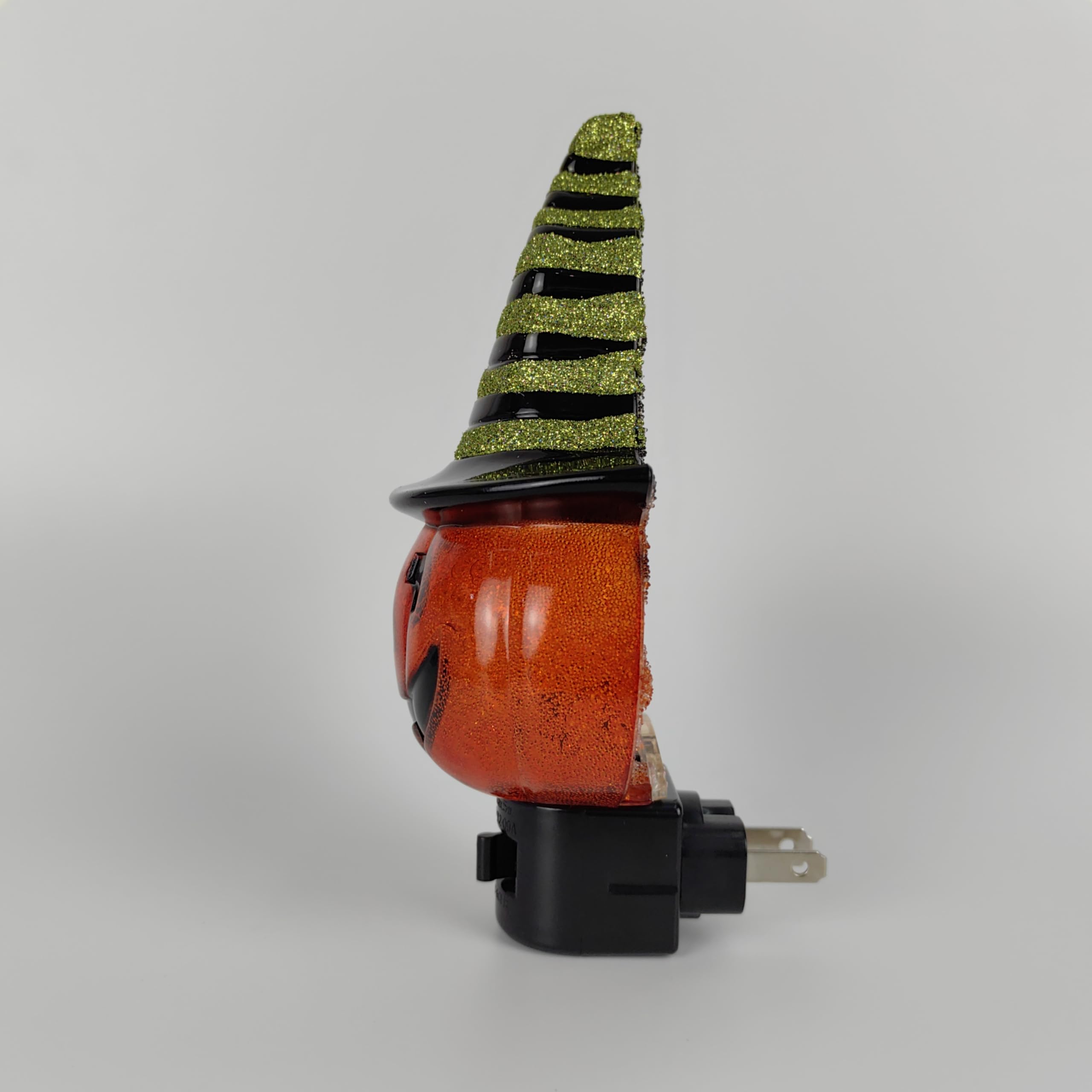 Huazhqing Halloween Pumpkin Night Light Plug Into Wall With On Off Switch C7 Bulb, Nite Lights Plug In Home Decoration Lighting Wall Night Light For Any Room-Bedroom Bathroom Kitchen Hallway Classroom