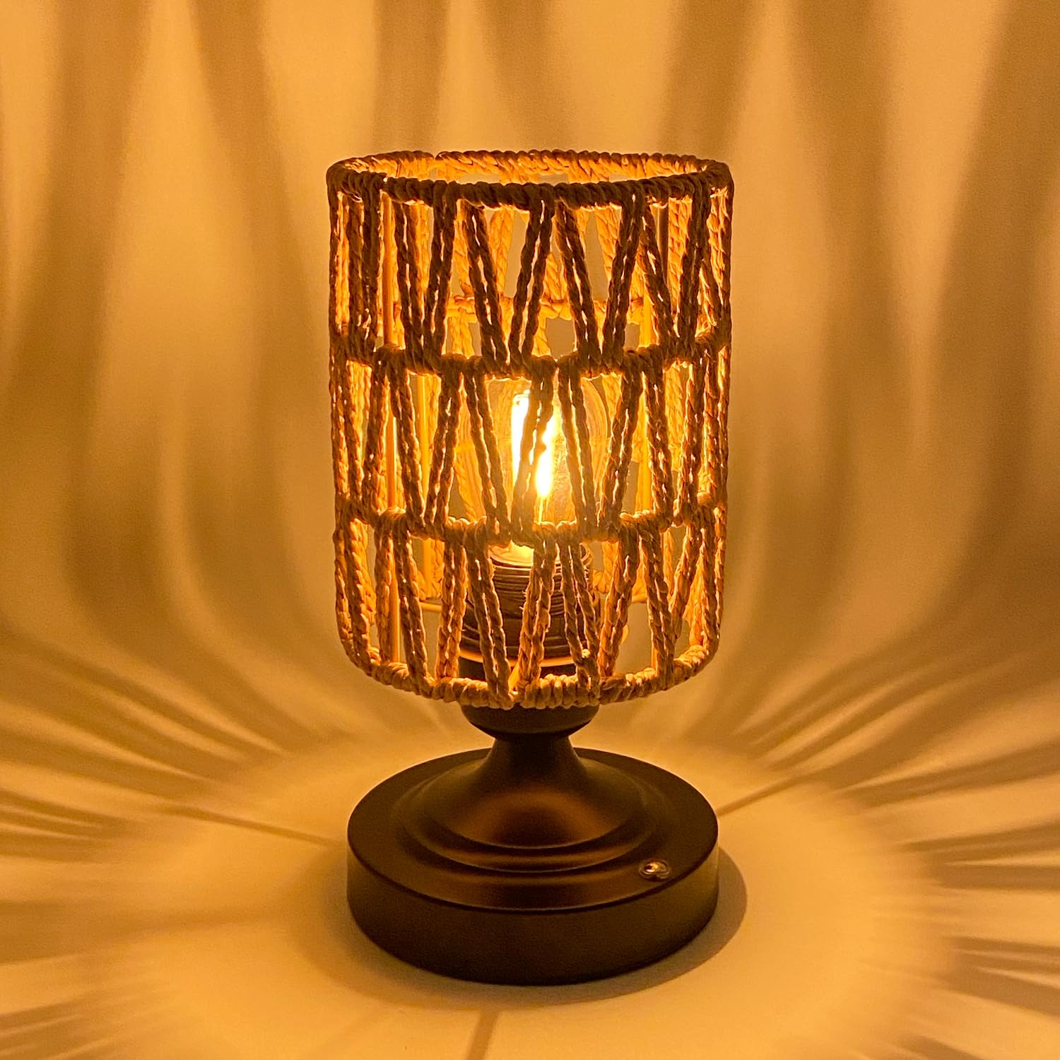 YIKEGE LICHT Cordless Rechargeable Table Lamps Night Light Desk Lamp, Battery Operated Farmhouse Table Lamp Boho Rattan Shade St