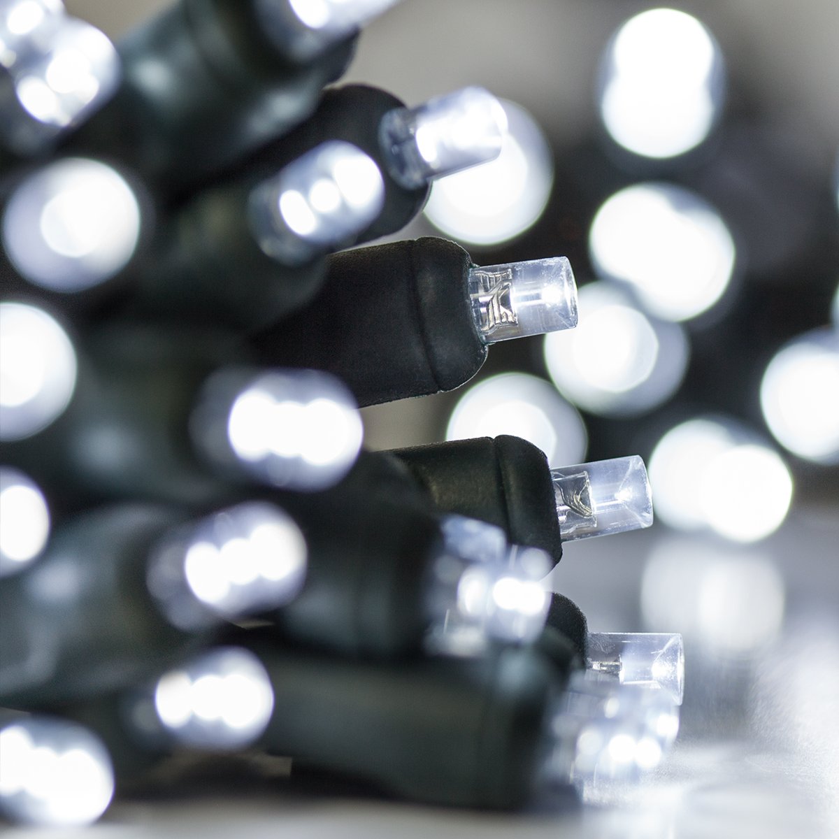 Battery Operated 5mm Wide Angle LED Lights, Cool White Lamps - Green Wire - 20 Cool White Battery Operated 5mm LED Christmas Lig
