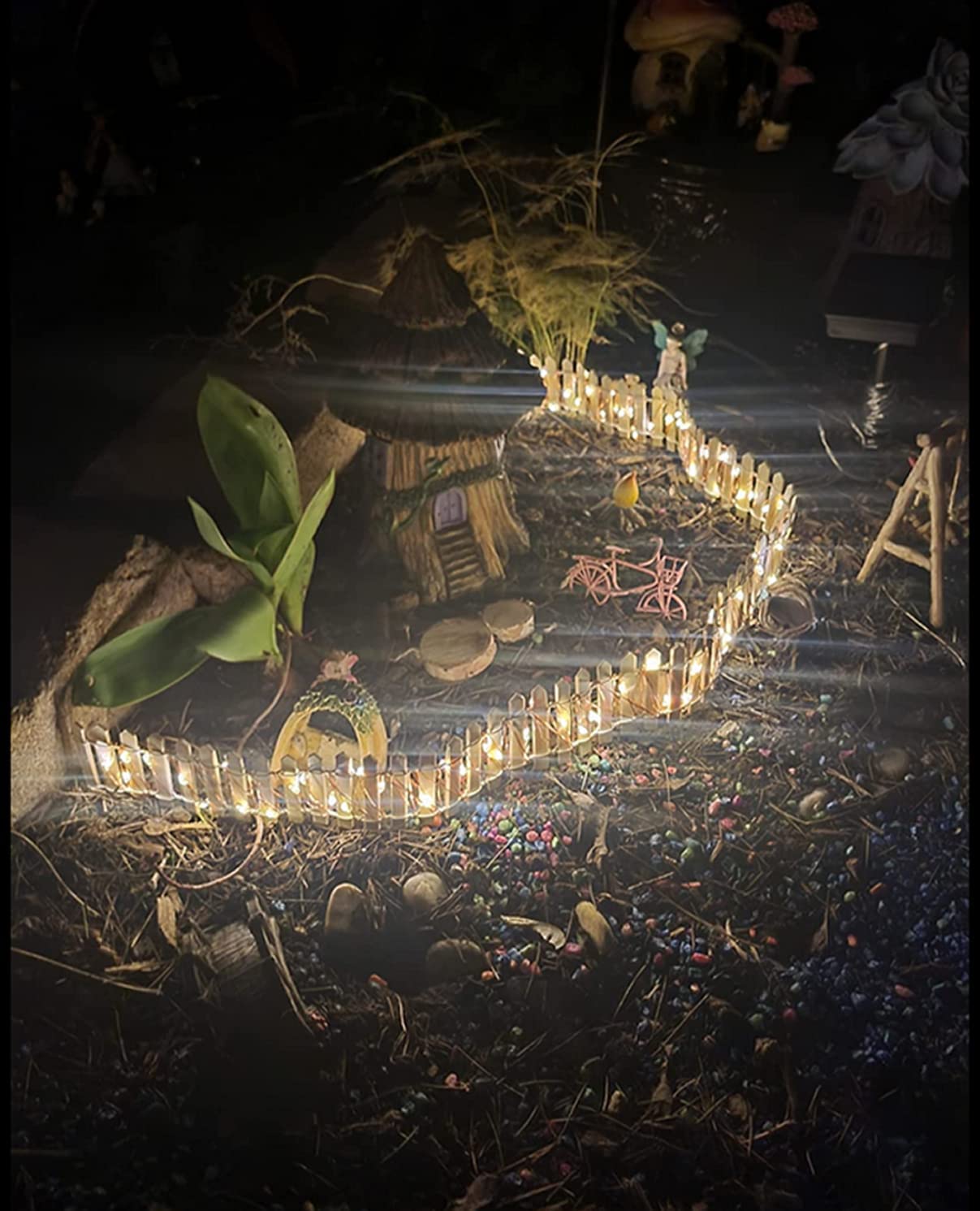 Robkea 36&quot; Mini Fairy Garden Fence With 40Ft Waterproof Led Solar String Lights - Red